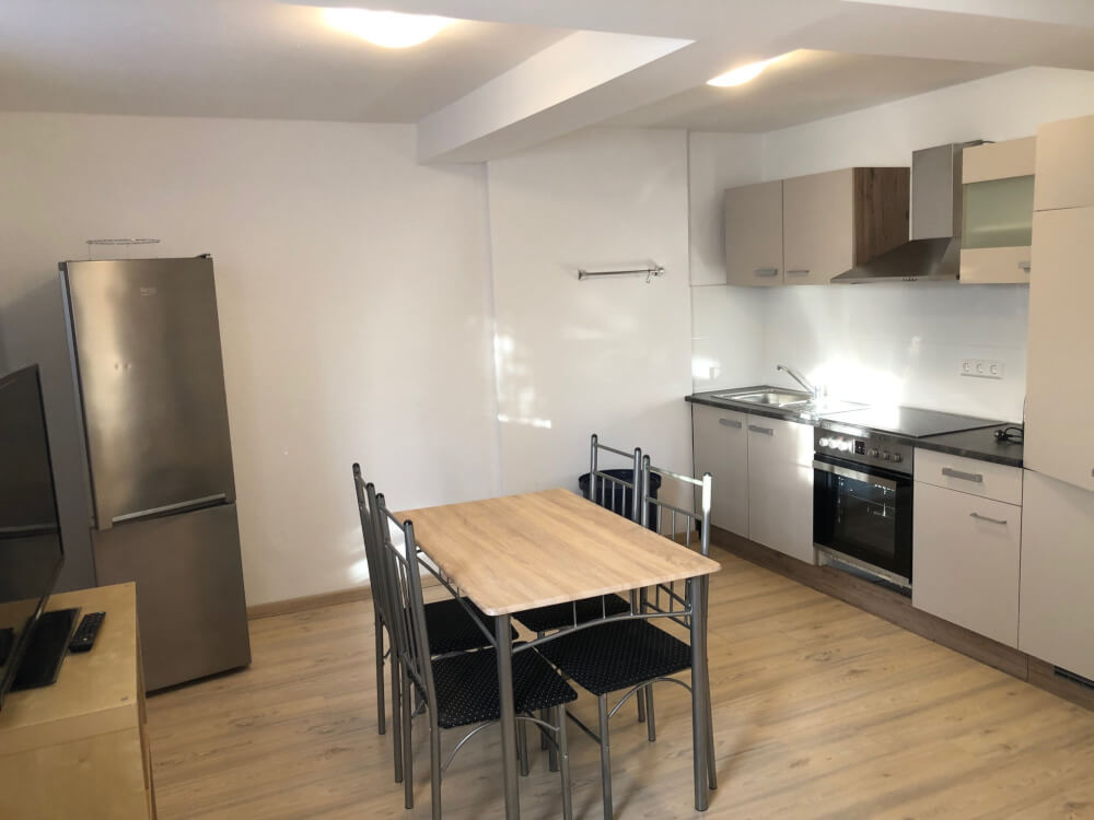 Monteur-Zimmer - Stuttgart - Abgeschlossene 2-Zimmer-Wohnung (5 Betten) in Stuttgart