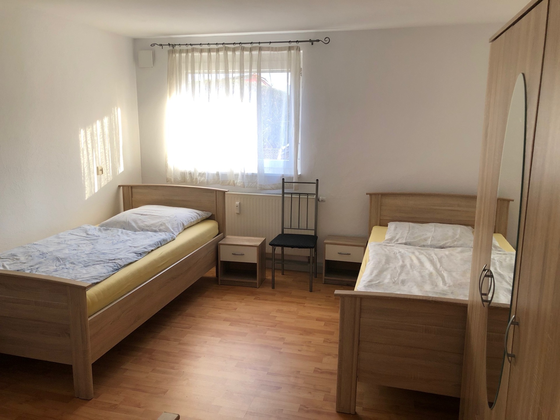 Monteur-Zimmer - Stuttgart - Abgeschlossene 2-Zimmer-Wohnung (5 Betten) in Stuttgart