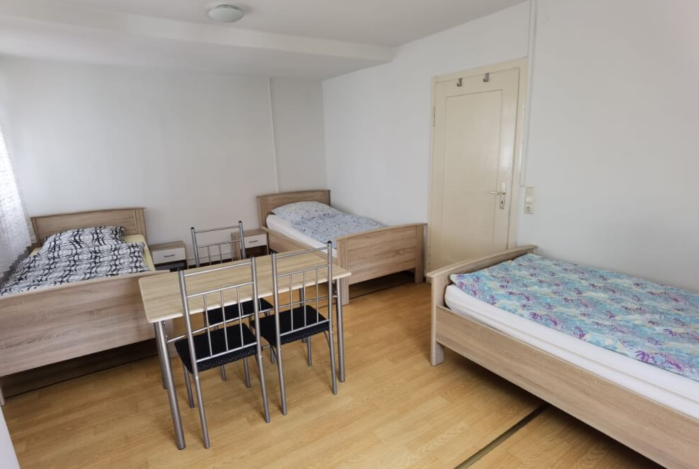 Monteur-Zimmer - Stuttgart - Stuttgart Untertürkheim, Wasen, Mercedes-Benz, Bosch, Porsche,