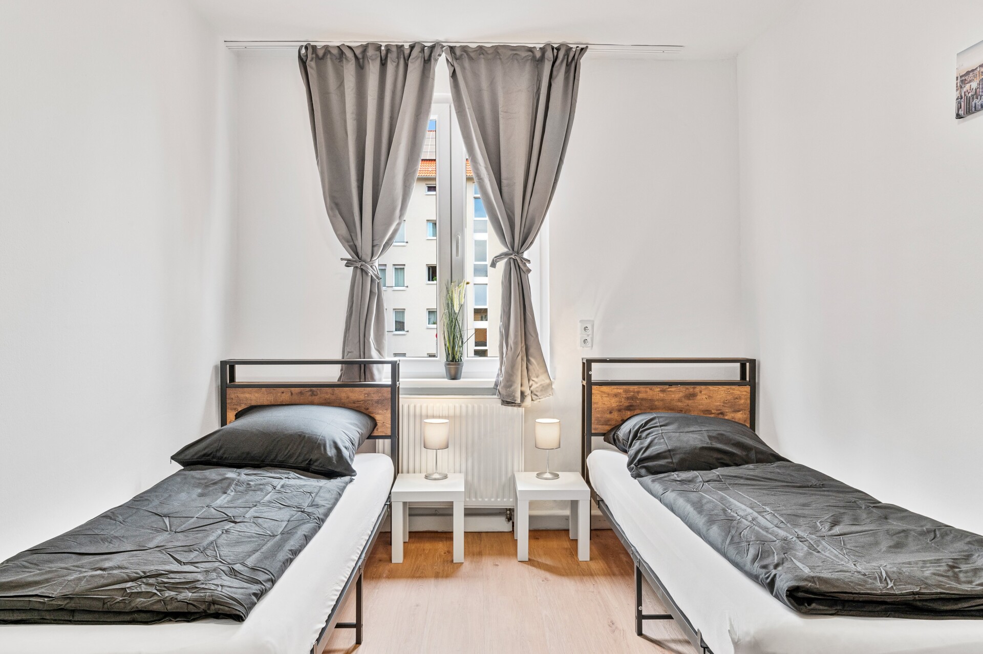 Monteur-Zimmer - Stuttgart - Neue Zimmer frei!! Monteurunterkunft direkt in Stuttgart Zuffenhausen.