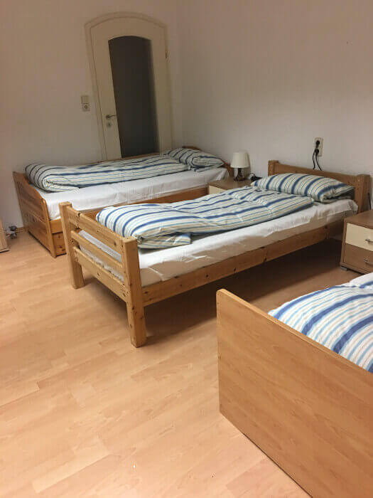 Monteur-Zimmer - Stuttgart - Caramanno