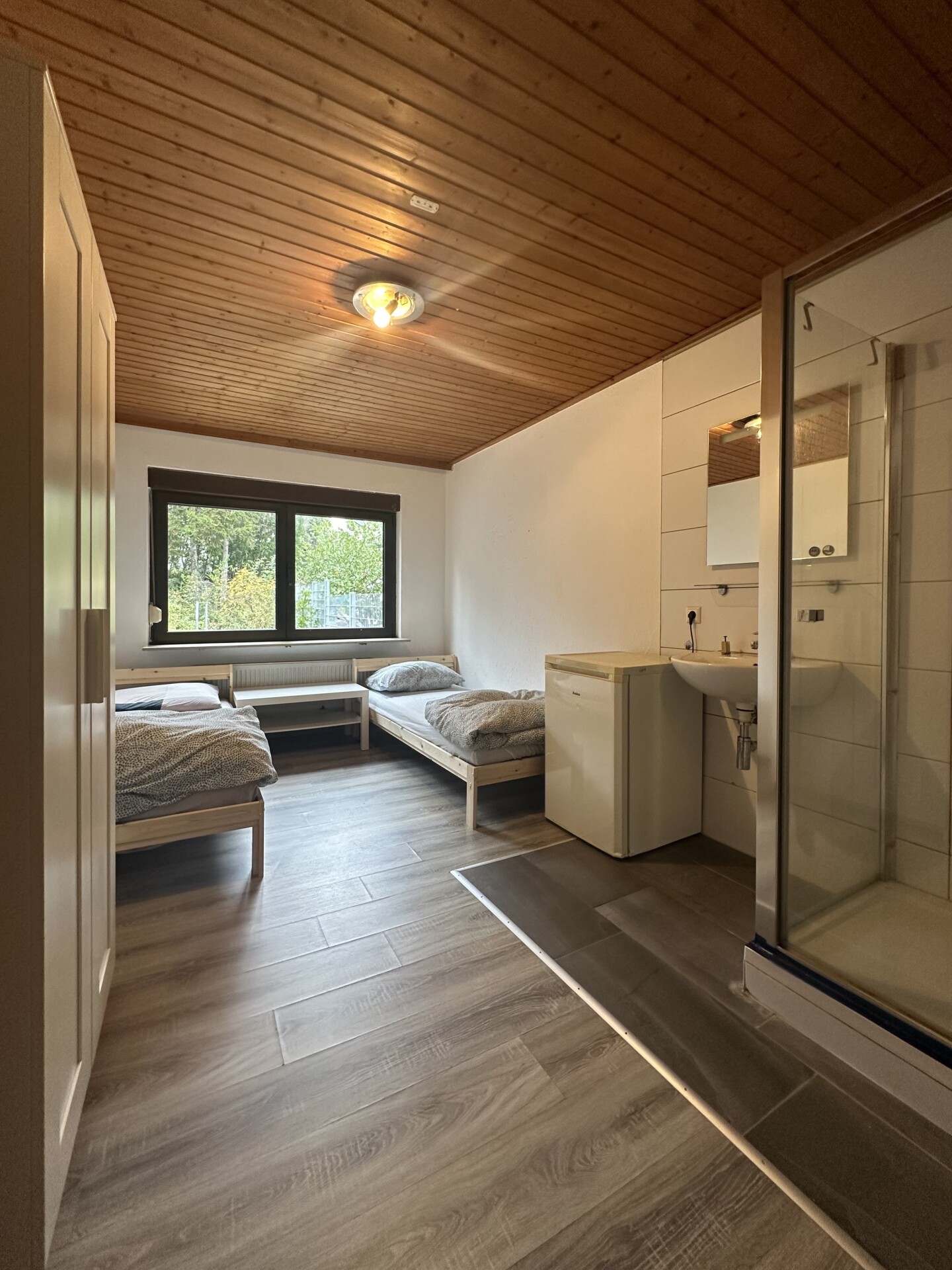 Monteur-Zimmer - Stuttgart - Monteurzimmer Timiliotis