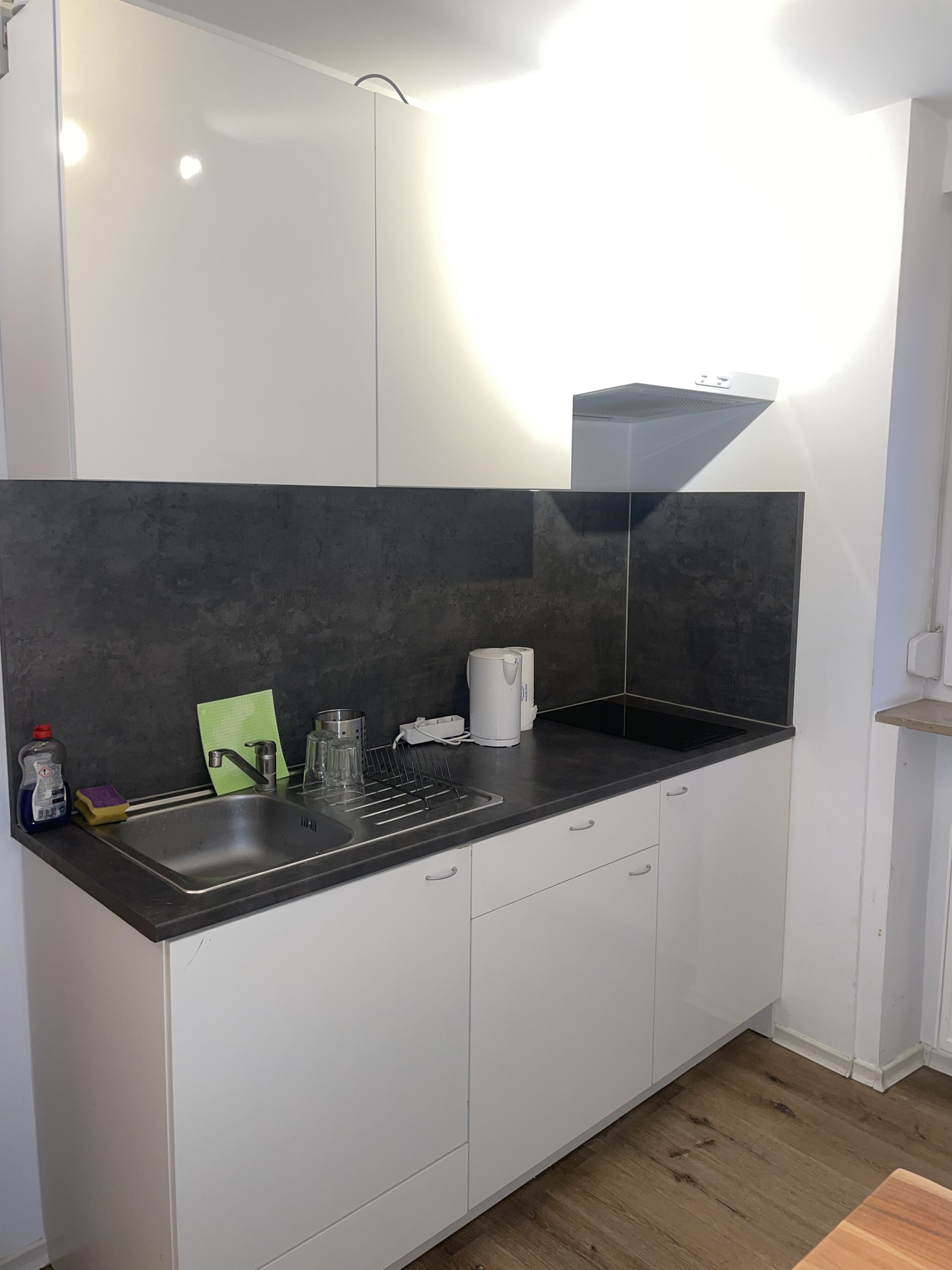 Monteur-Zimmer - Stuttgart - Zimmer und Wohnnugen in TOP LAGE! Long Stay - discount!!