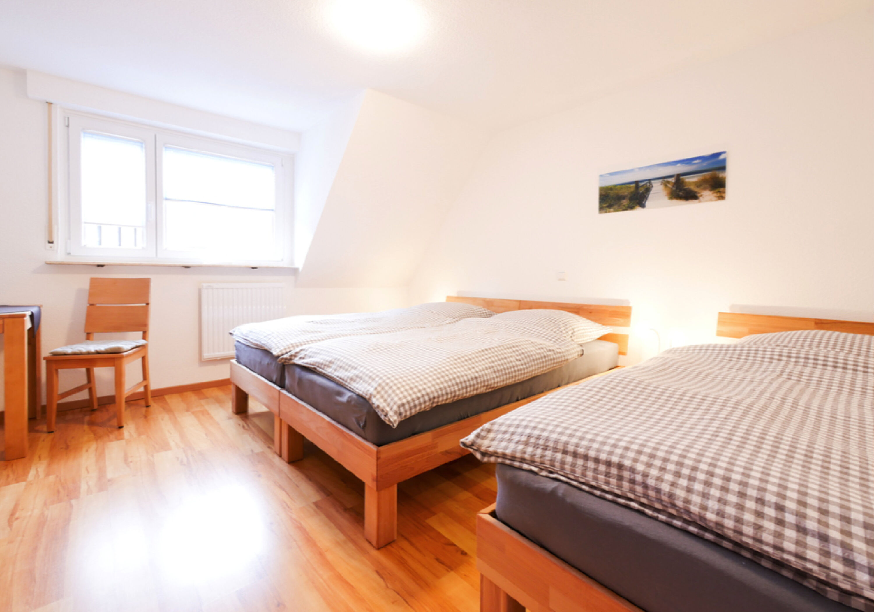 Monteur-Zimmer - Stuttgart - B&B happy, geprüfte ordentliche Monteurunterkünfte