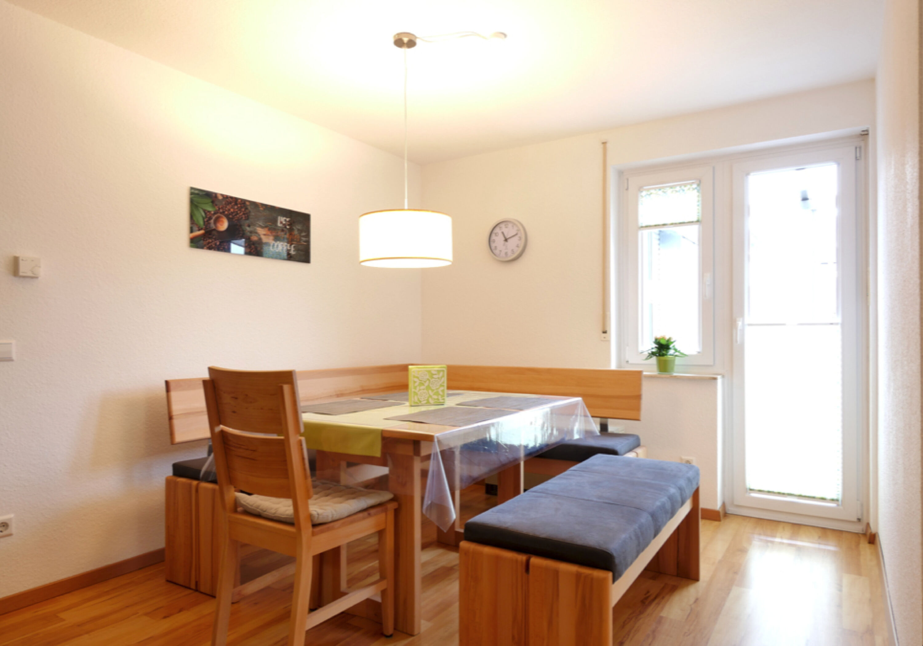 Monteur-Zimmer - Stuttgart - B&B happy, geprüfte ordentliche Monteurunterkünfte