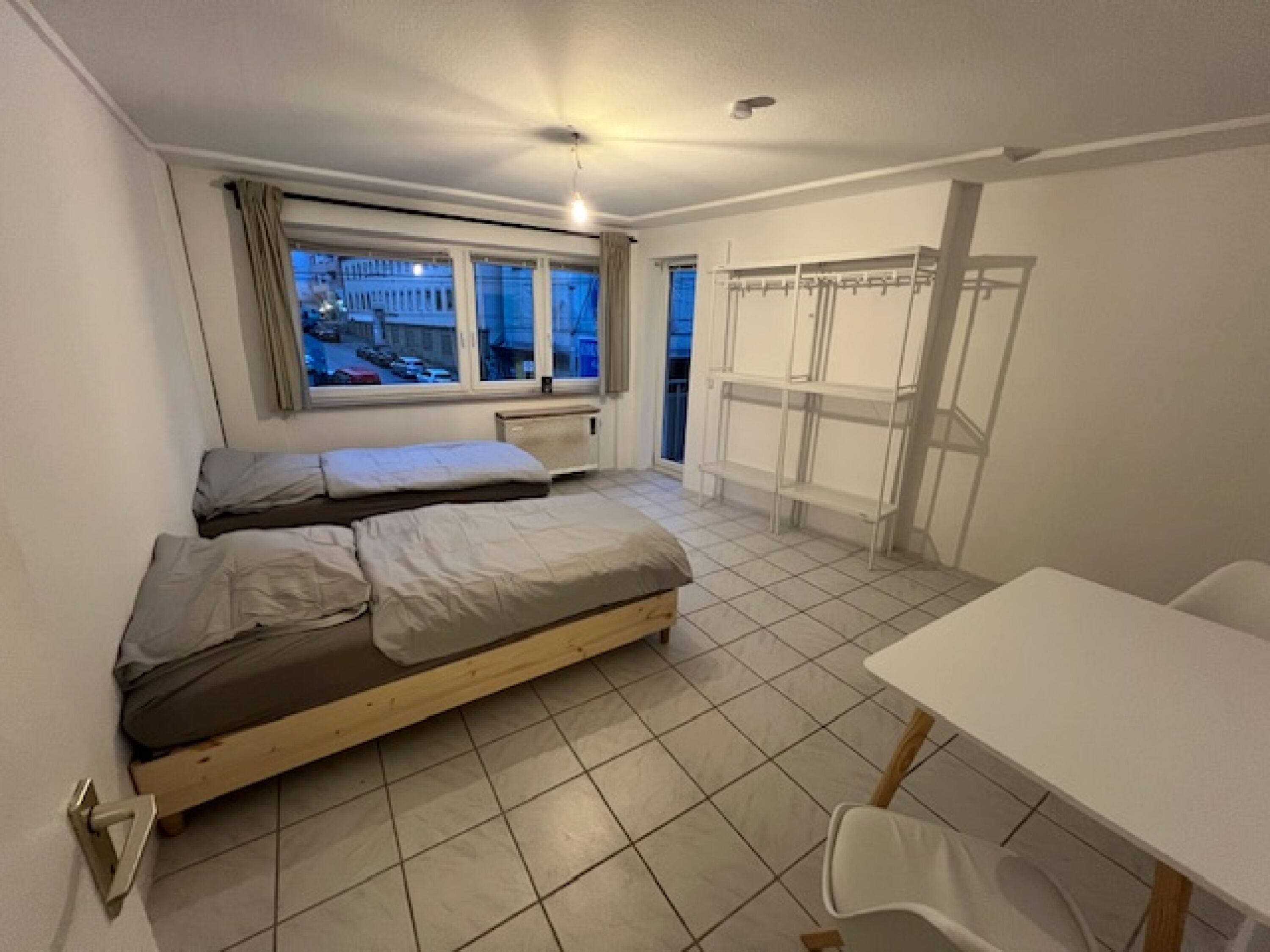 Monteur-Zimmer - Stuttgart - Oliver Moll Wohnung Böblingerstarße