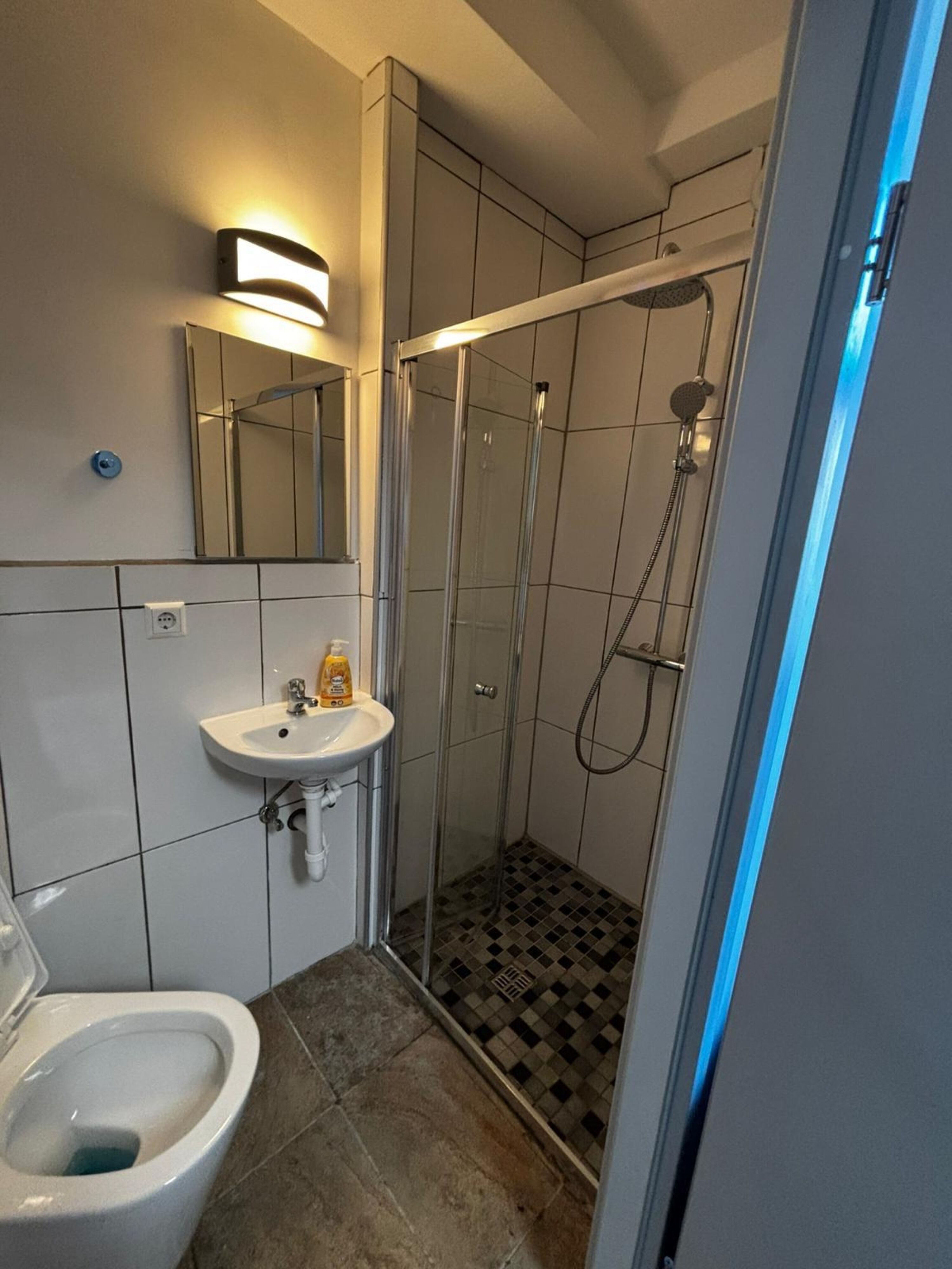 Monteur-Zimmer - Stuttgart - Monteur Boardinghouse WorkHomes Zuffenhausen