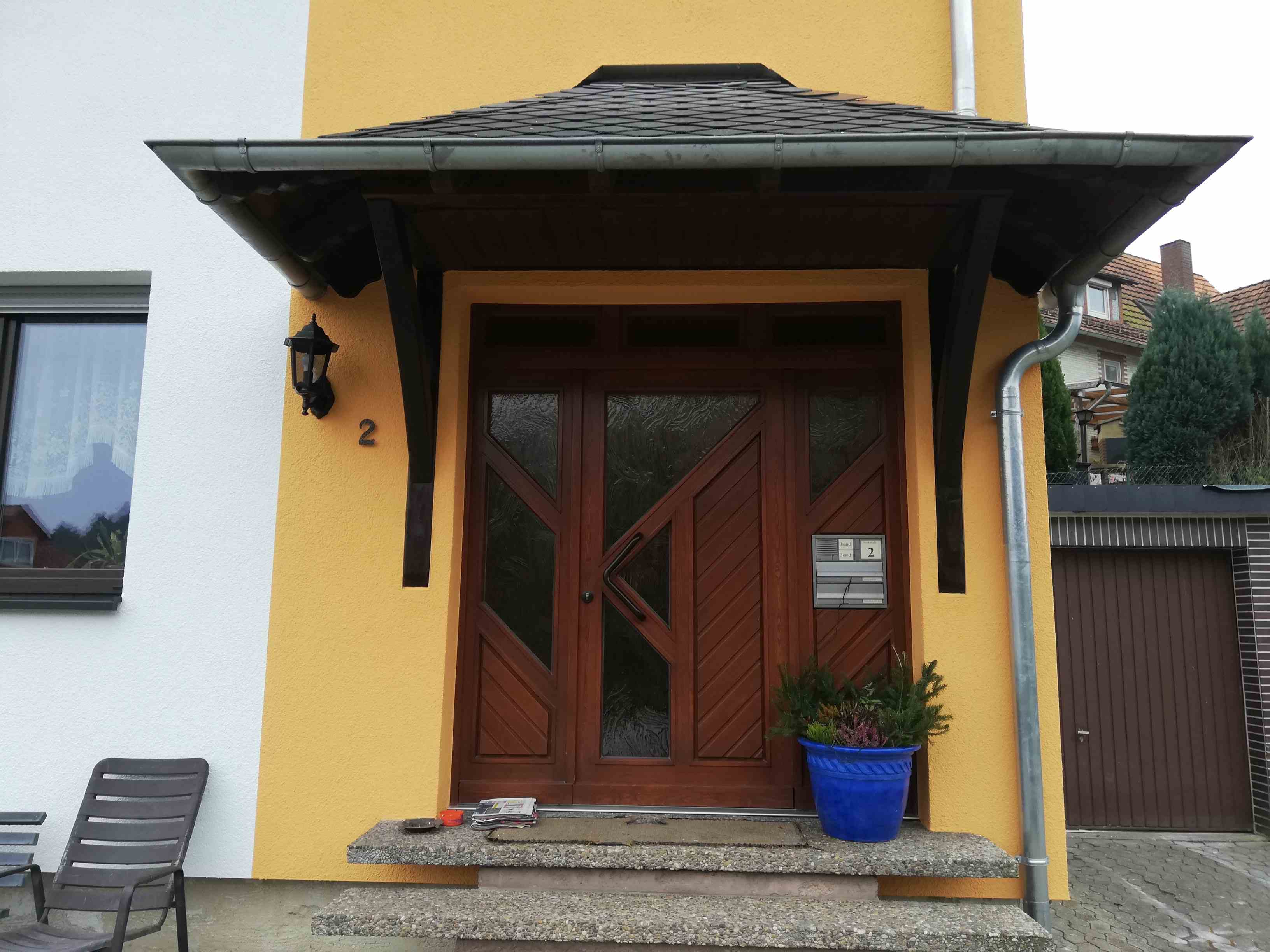 MonteurZimmer: Eingang zum Haus - Ferienwohnung Heidrun Brand