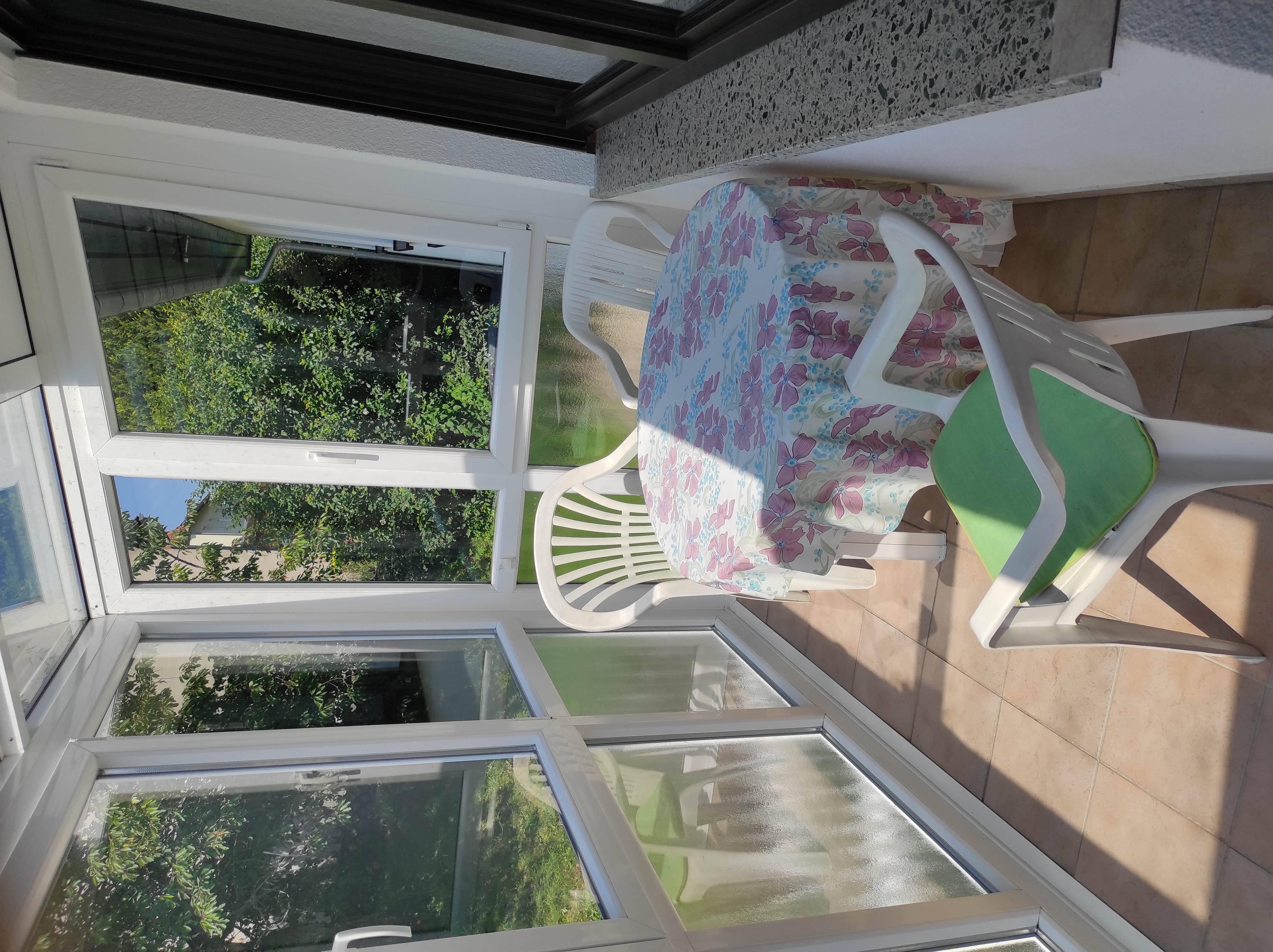 MonteurZimmer: Wintergarten - Ferienwohnung Heidrun Brand