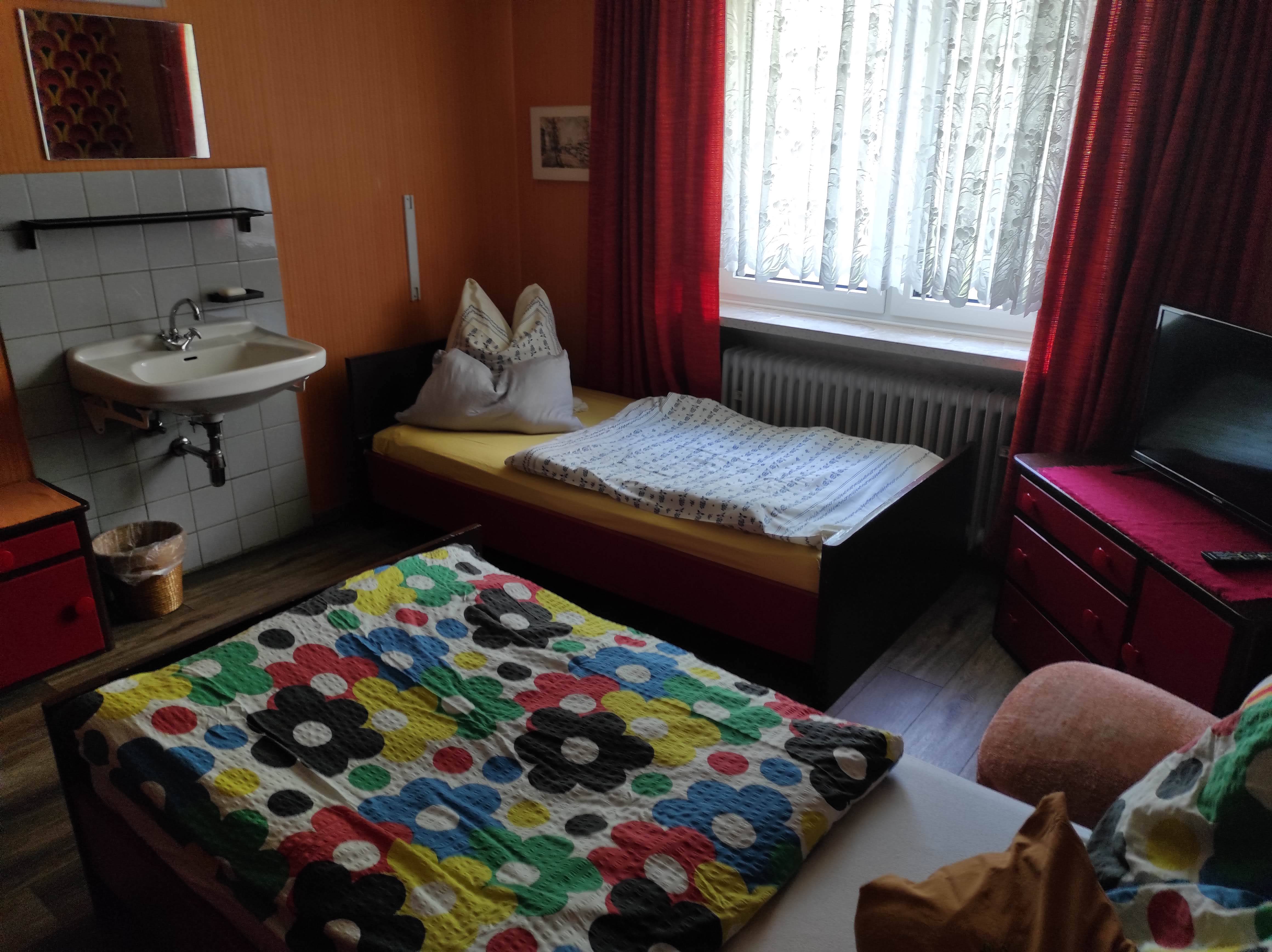 MonteurZimmer: Zimmer 4 - Ferienwohnung Heidrun Brand