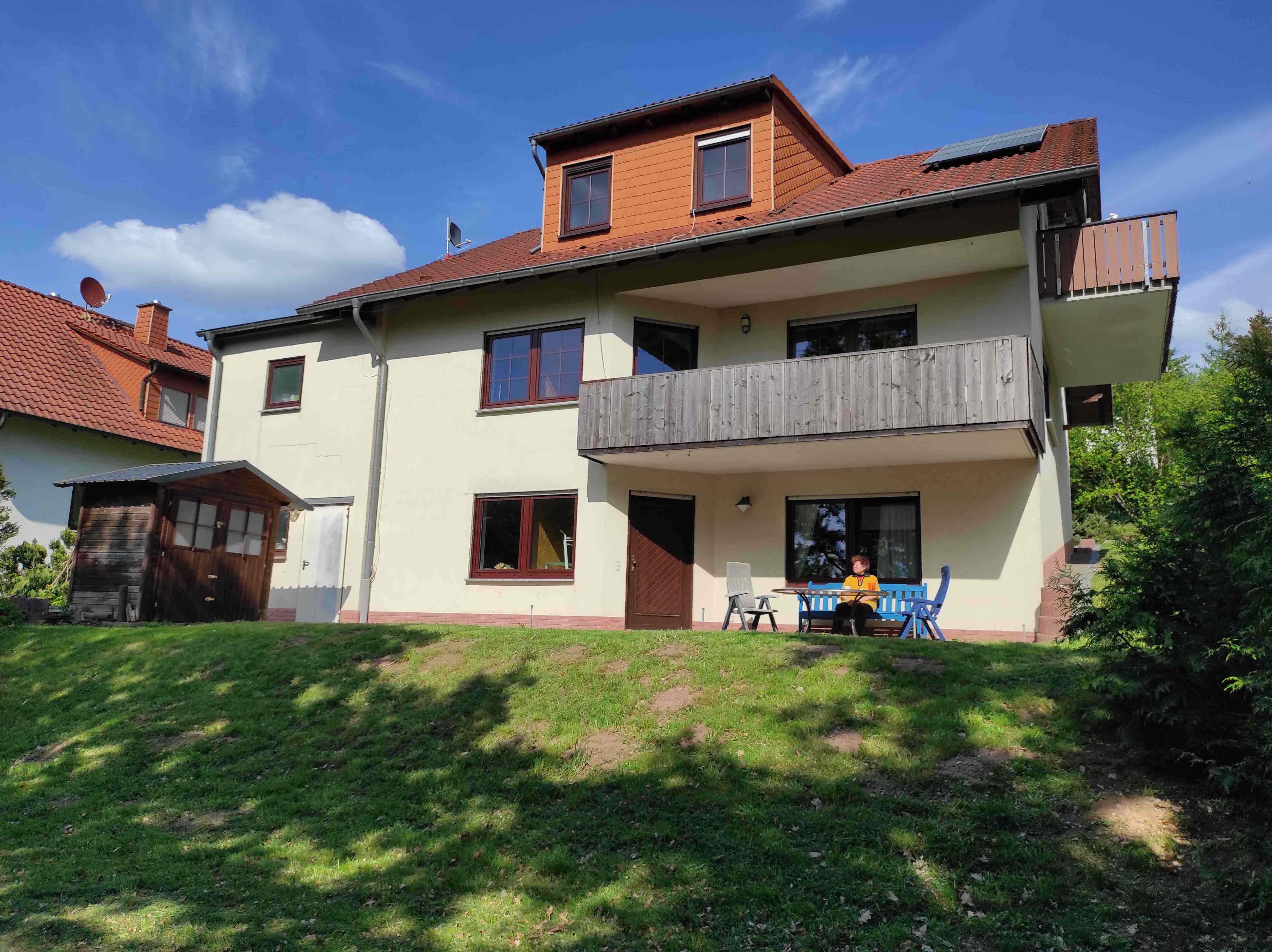 MonteurZimmer: Rückseite des Hauses - Monteurwohnung MonteKali