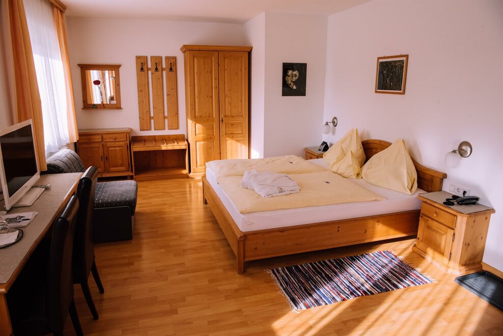 Monteur-Zimmer - Preis pro Nacht - Kapfenstein - Hotel Garni Bad Blumauerhof****