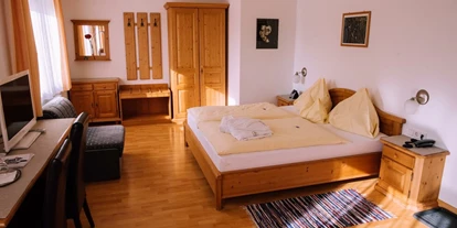 Monteur-Zimmer - Klettendorf - Hotel Garni Bad Blumauerhof****