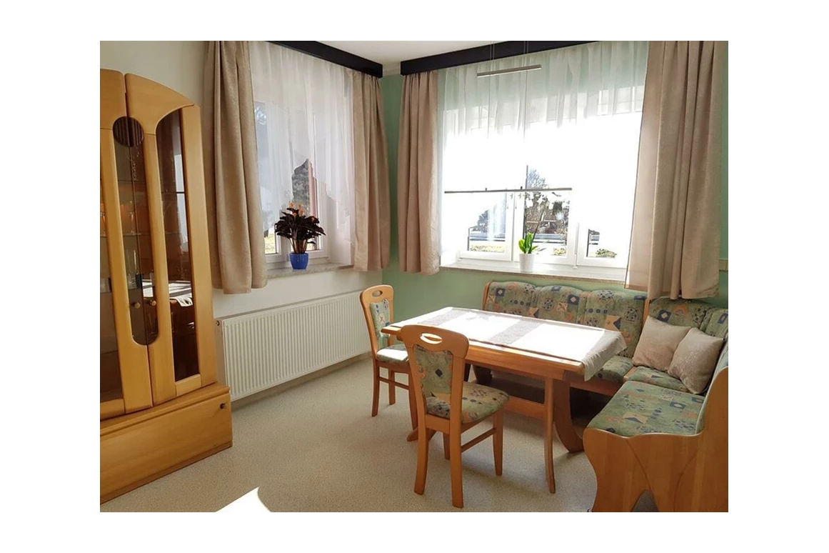 MonteurZimmer: Ferienwohnung Lukas Oscar