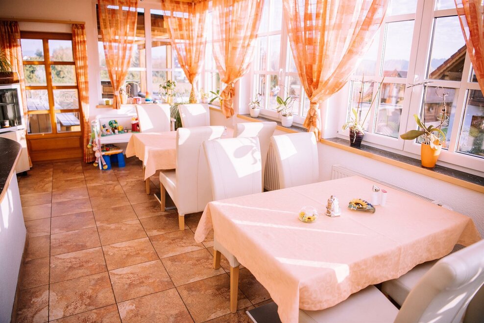 Monteur-Zimmer - Preis pro Nacht - Söchau -  Gästehaus Thermenblick