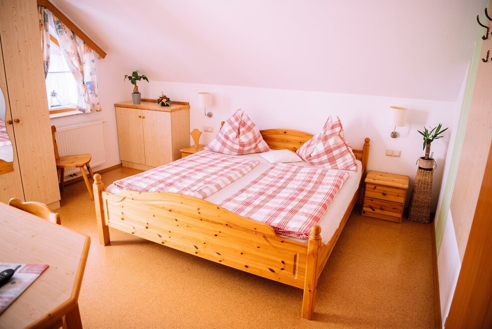 Monteur-Zimmer - Preis pro Nacht - Söchau -  Gästehaus Thermenblick