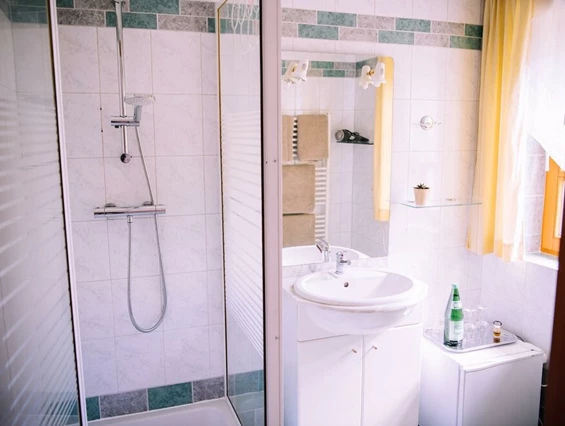 MonteurZimmer:  Gästehaus Thermenblick