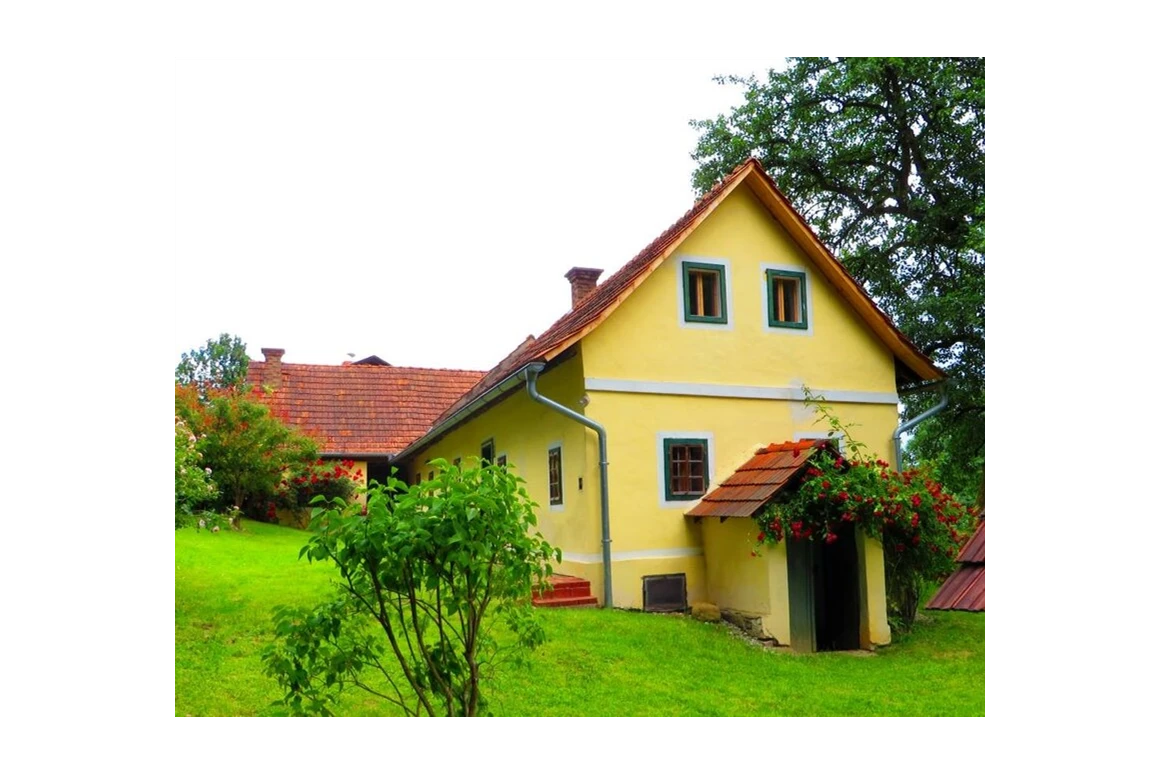 MonteurZimmer: Ferienhaus Baumgarten 1