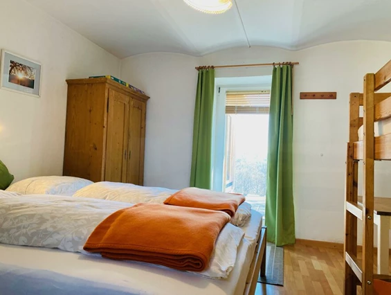 MonteurZimmer: Ferienhaus Baumgarten 1