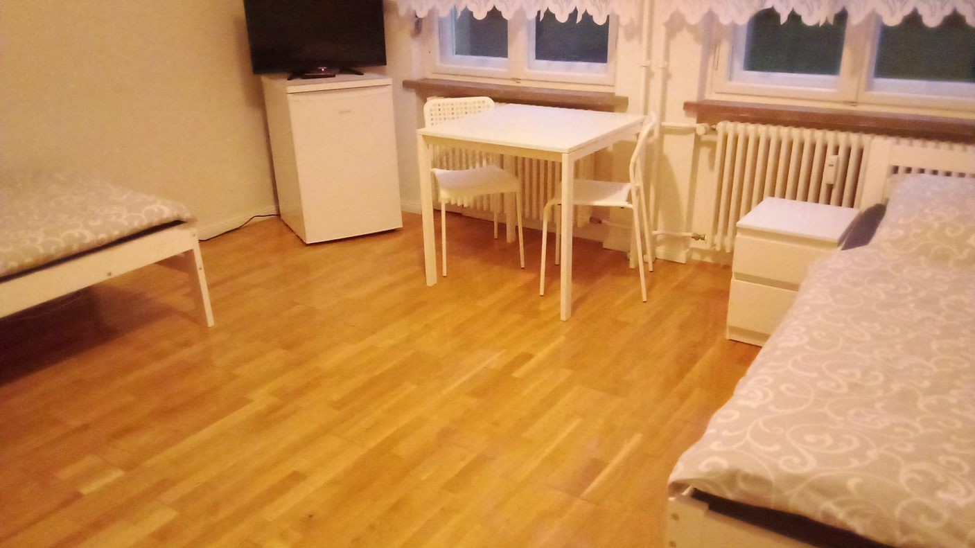 Monteur-Zimmer - Stahnsdorf - Home4Time - Wohnungen/Zimmer in ganz Berlin/Stadtteile