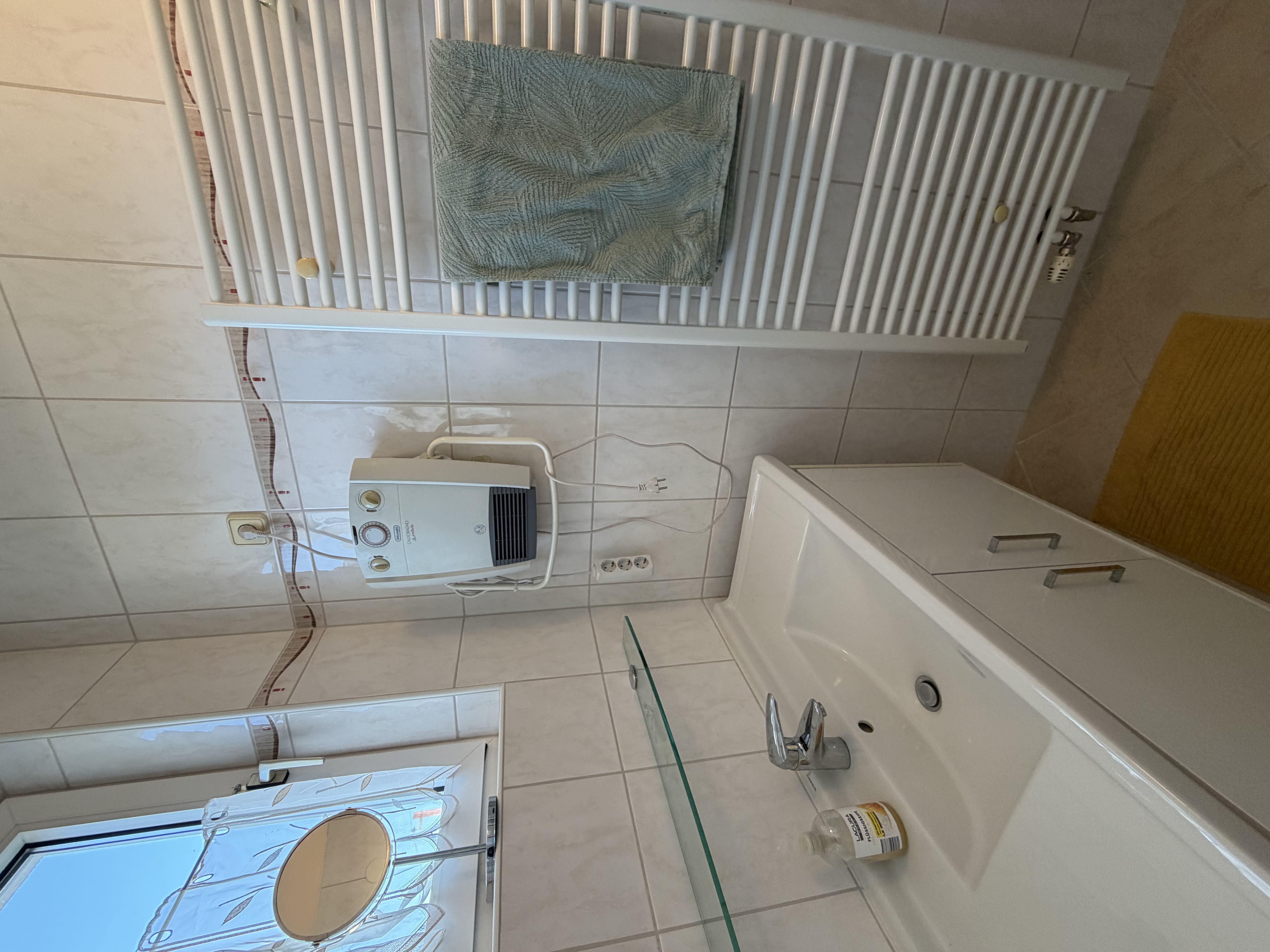 MonteurZimmer: Gästehaus Weinburg