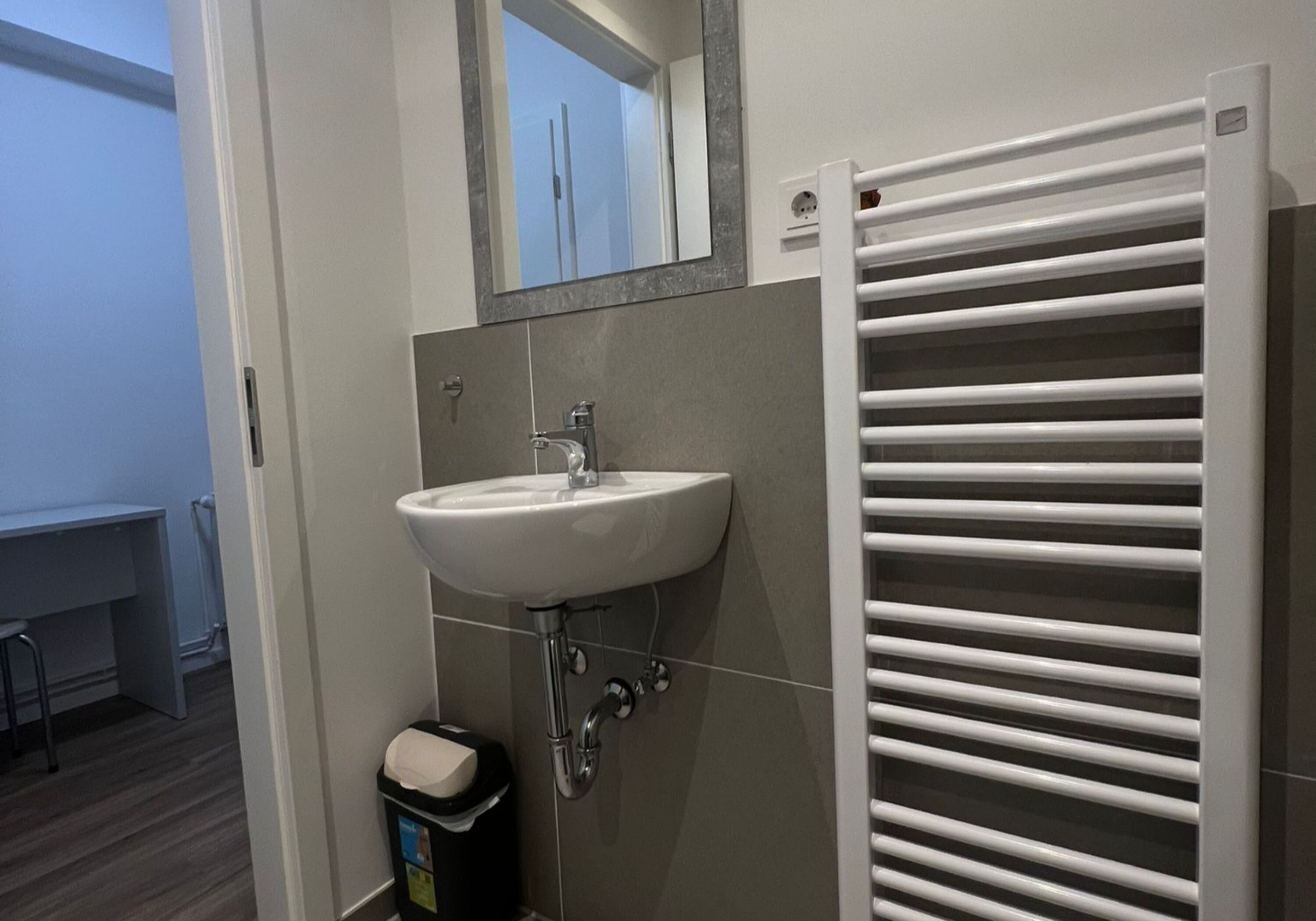 Monteur-Zimmer - Hamburg (Kreis Stormarn) - Unterkunft in Frohmestraße, Hamburg