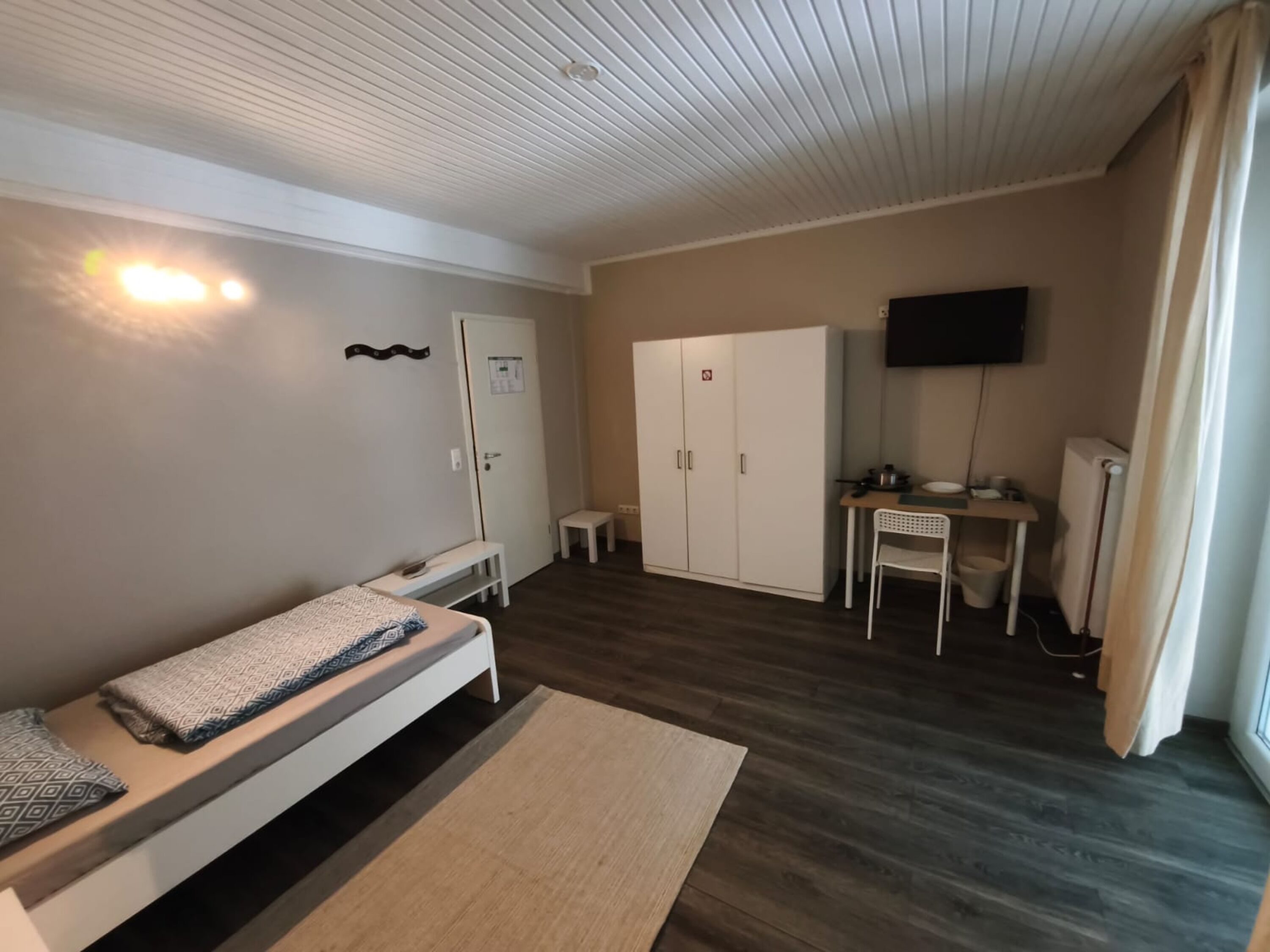 Monteur-Zimmer - Hamburg (Kreis Stormarn) - D & K Service GmbH