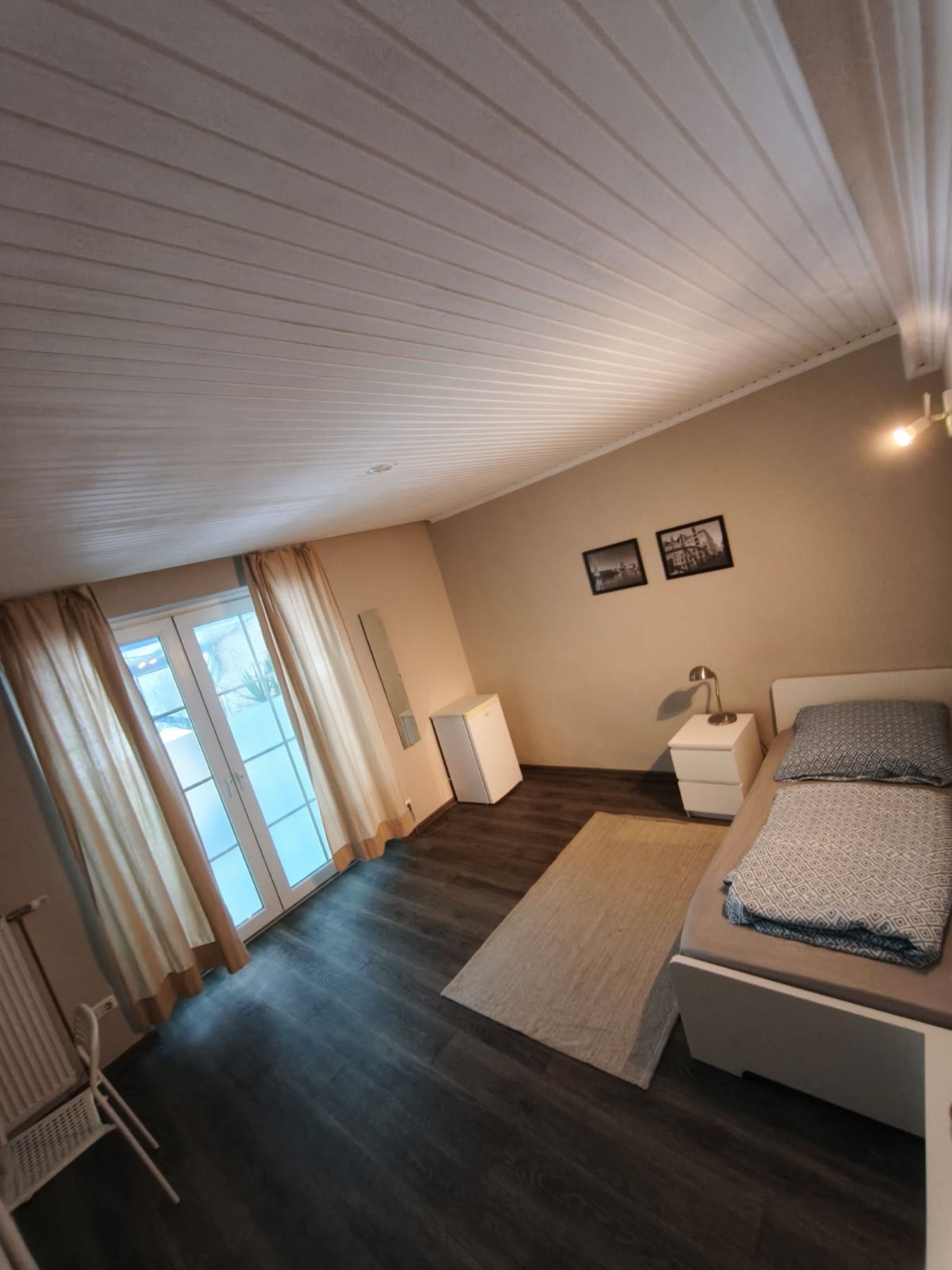 Monteur-Zimmer - Hamburg (Kreis Stormarn) - D & K Service GmbH