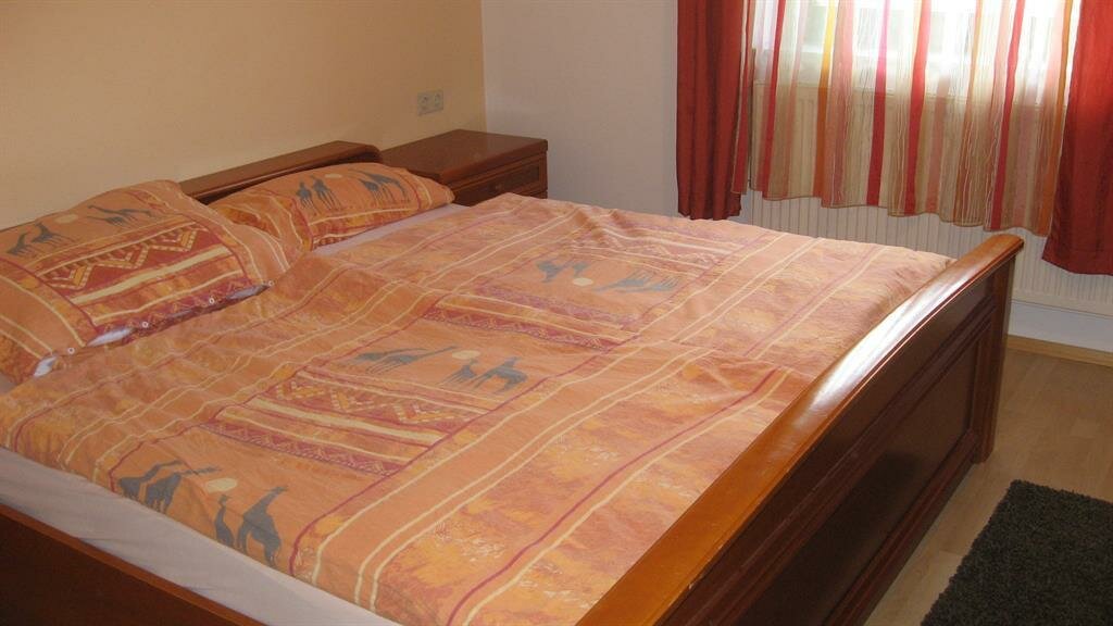 Monteur-Zimmer - Krieglach - Schmiedhofer Renate