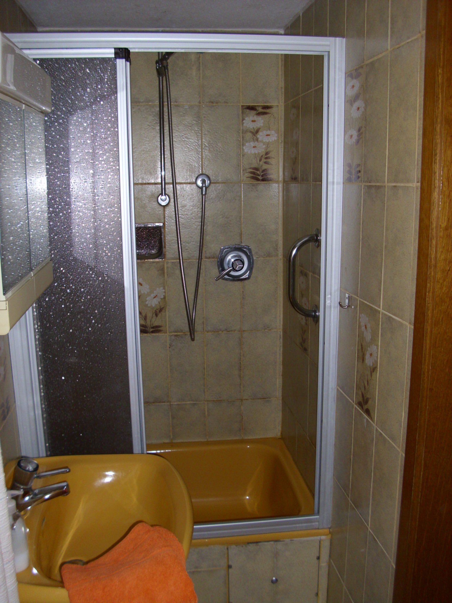 MonteurZimmer: Dusche im OG - Ferienhaus Brand