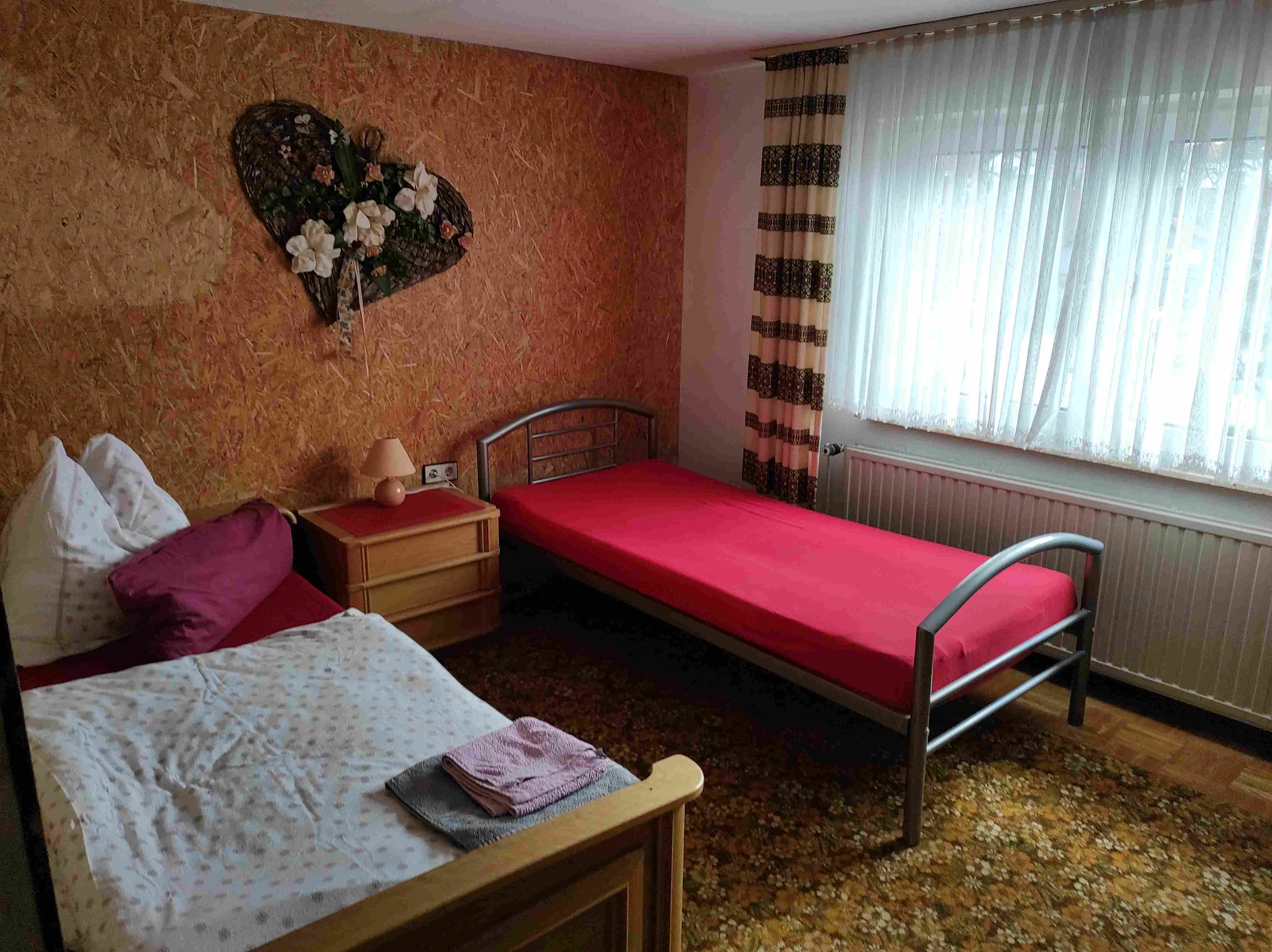 MonteurZimmer: Zimmer 1, 2-Bett Zimmer - Ferienhaus Brand