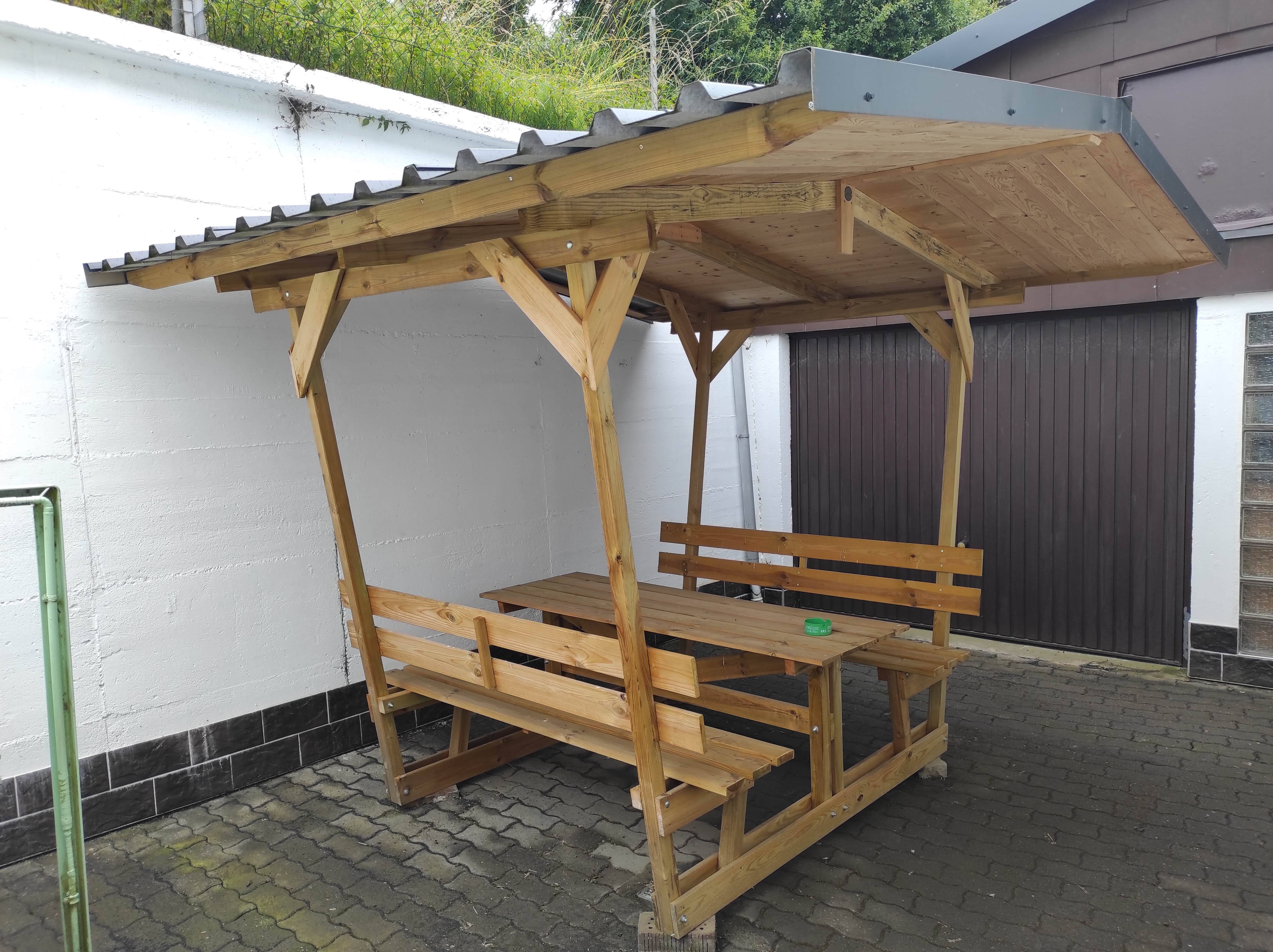 MonteurZimmer: Charlies Almhütte, hier darf geraucht werden - Ferienhaus Brand