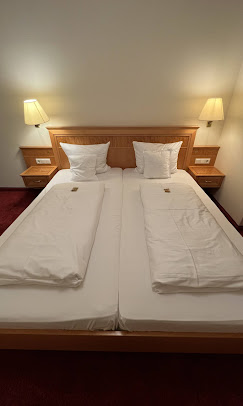 Monteur-Zimmer - Steinbach (Taunus) - Hotel-Pension Gölz