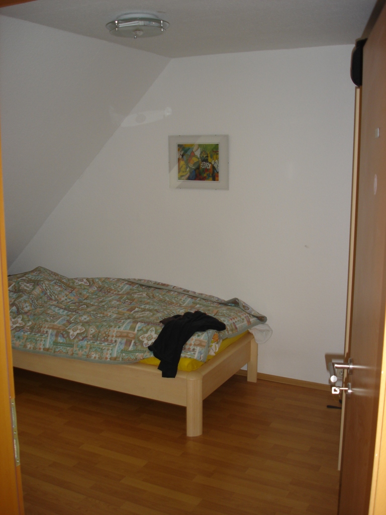 Monteur-Zimmer - Zwischenreinigung - Einzelzimmer 2 - Gästezimmervermietung Simon - Gästezimmer am Main