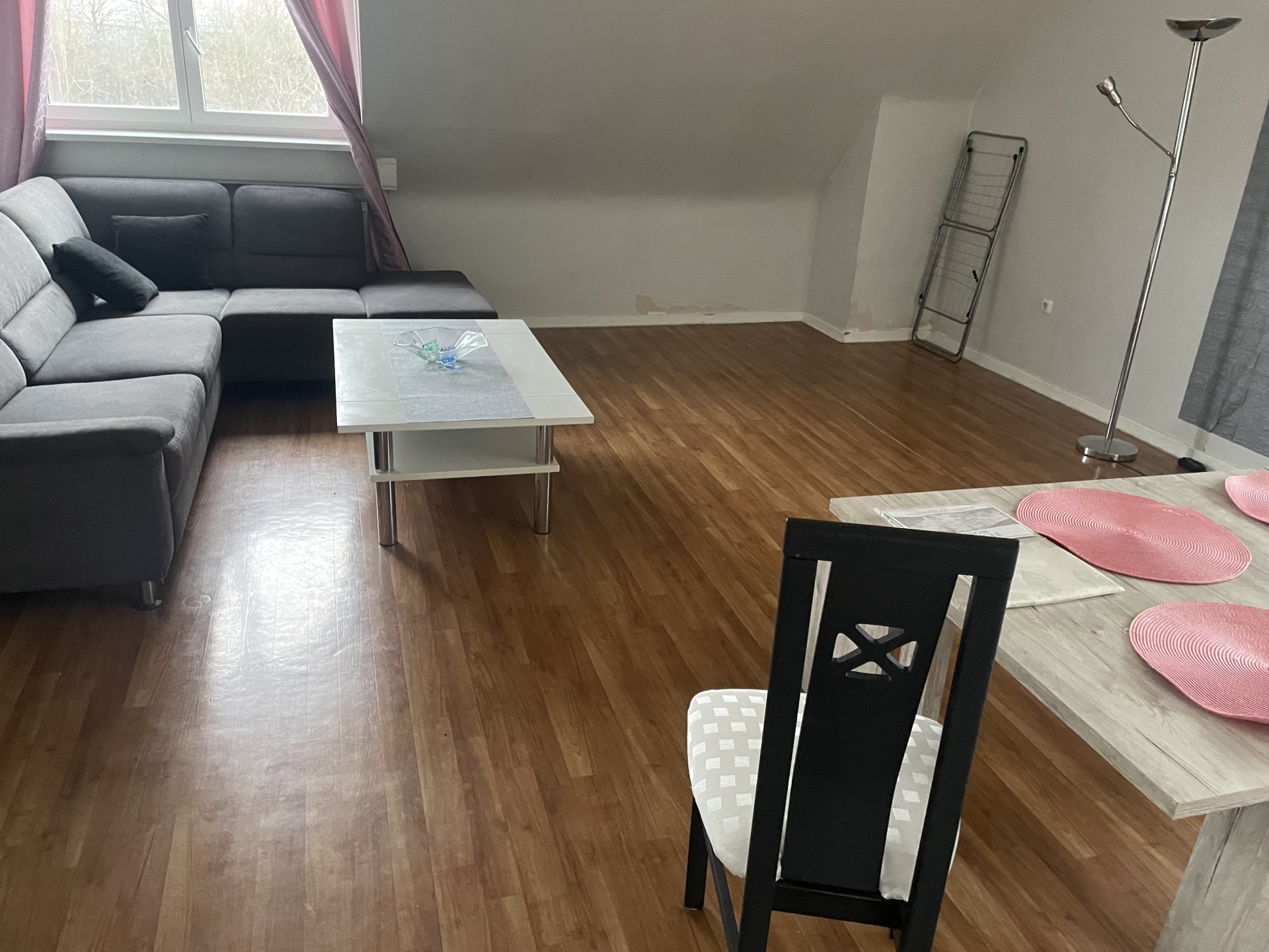 Monteur-Zimmer - Frankfurt am Main - Helle Zimmer in Frankfurt am Main