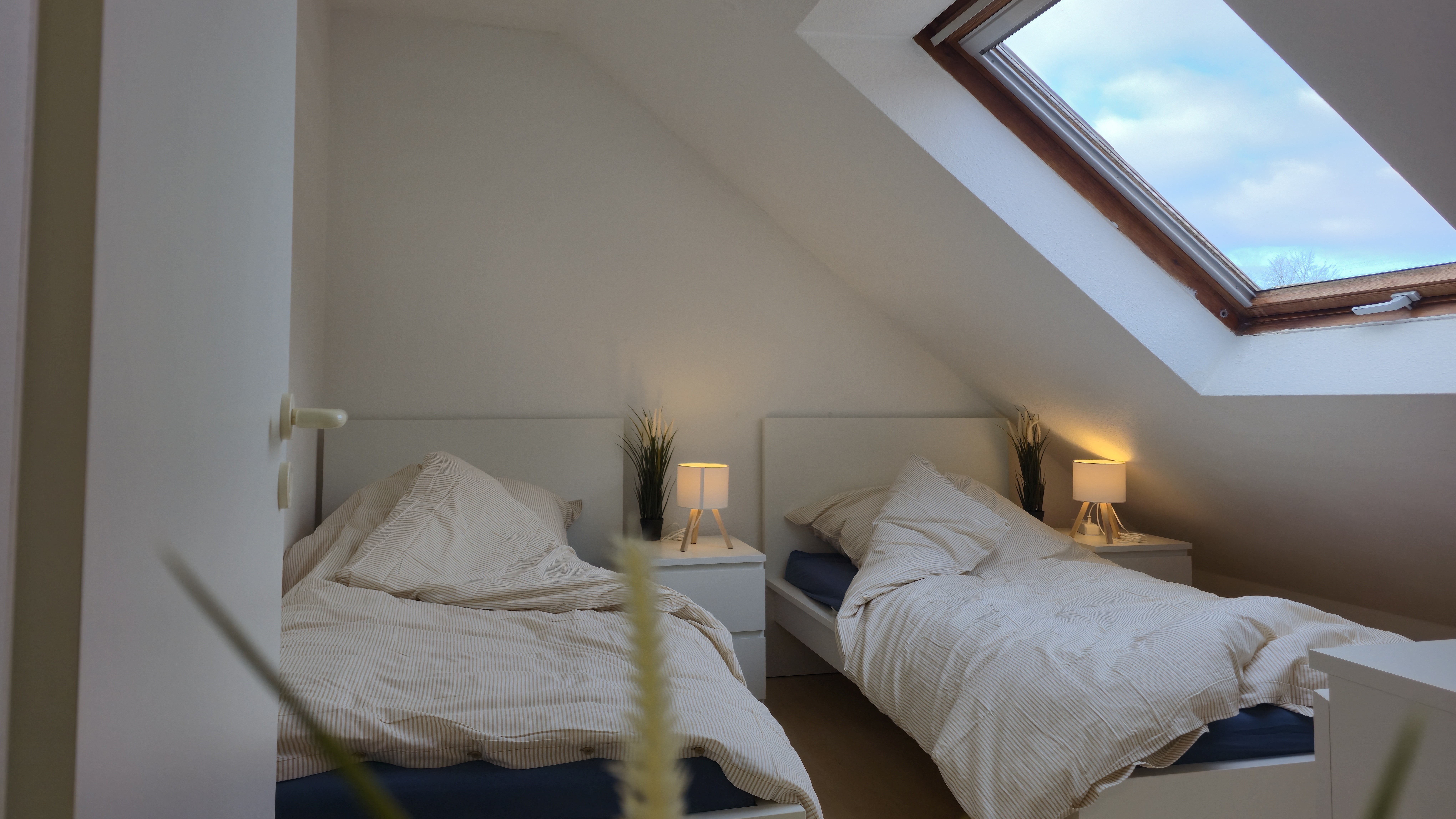 Monteur-Zimmer - Steinbach (Taunus) - KWATERA24 - Ihre Premium-Unterkunft in OFFENBACH