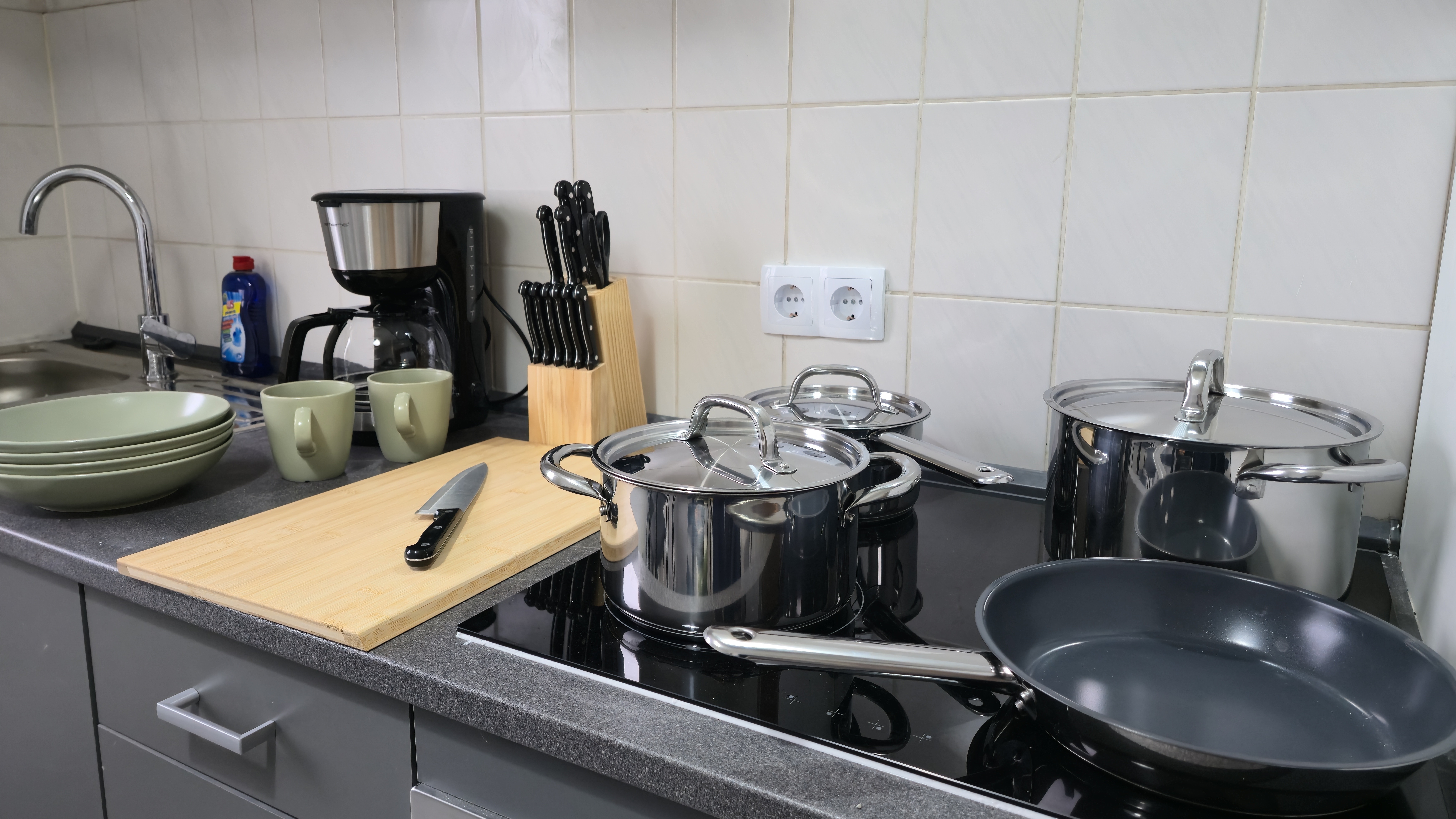 Monteur-Zimmer - PREMIUM Monteurunterkunft in Heusenstamm