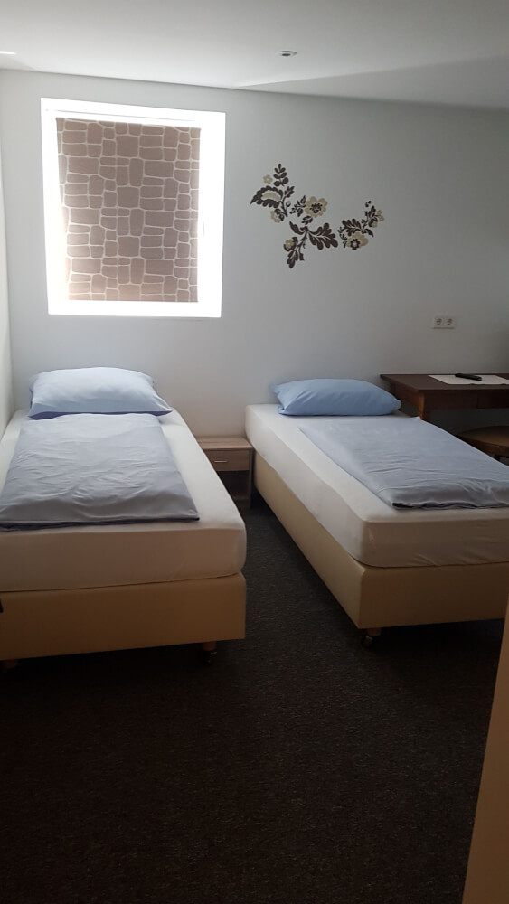 MonteurZimmer: Hotel-Pension-Weller in Dietzenbach, Mühlheim am Main, Riedstadt