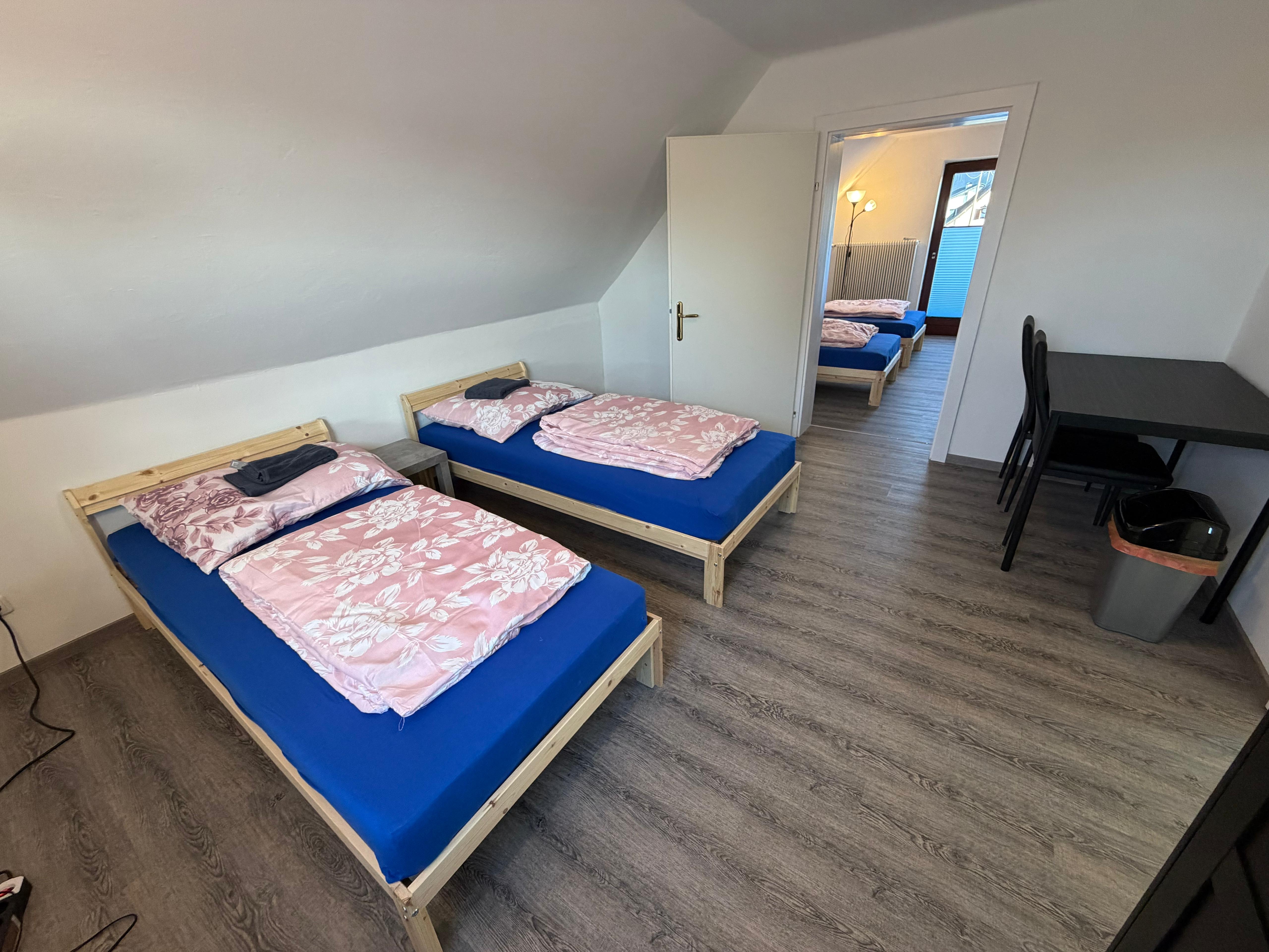 MonteurZimmer: Zimmer - Idyllisches Einfamilienhaus in Klagenfurt für Arbeiter oder Urlauber