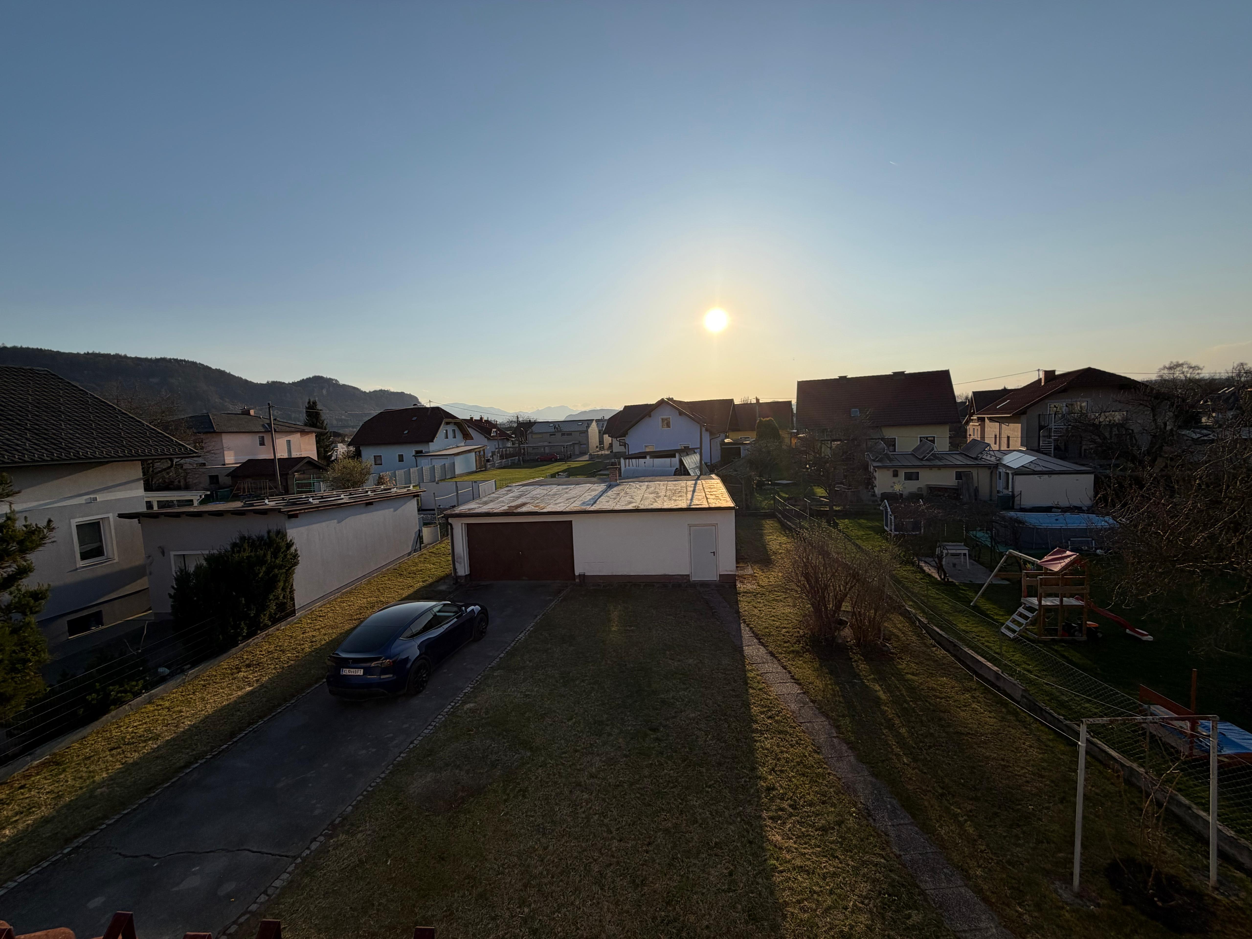 MonteurZimmer: Garten - Idyllisches Einfamilienhaus in Klagenfurt für Arbeiter oder Urlauber
