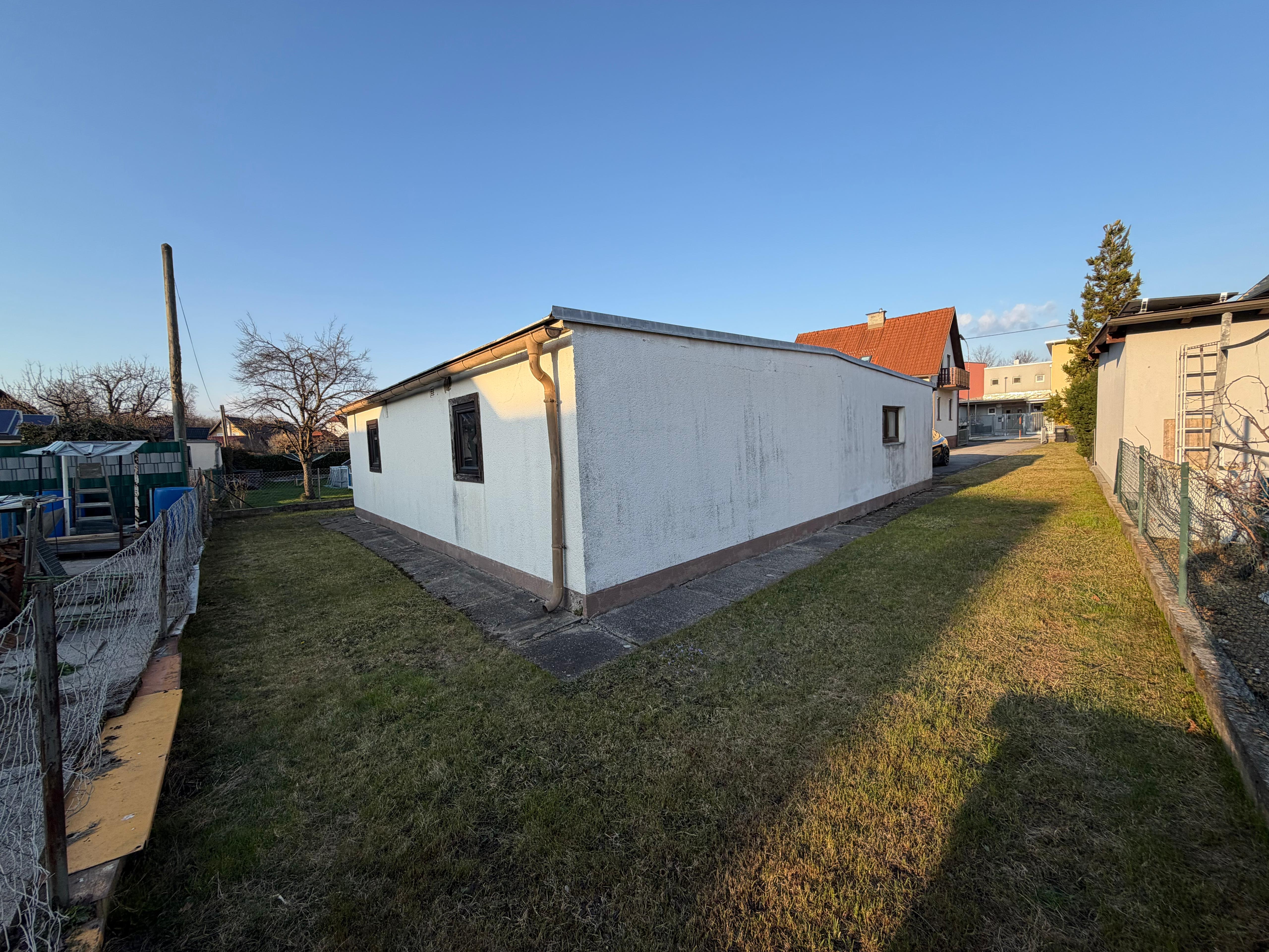 MonteurZimmer: Garage - Idyllisches Einfamilienhaus in Klagenfurt für Arbeiter oder Urlauber