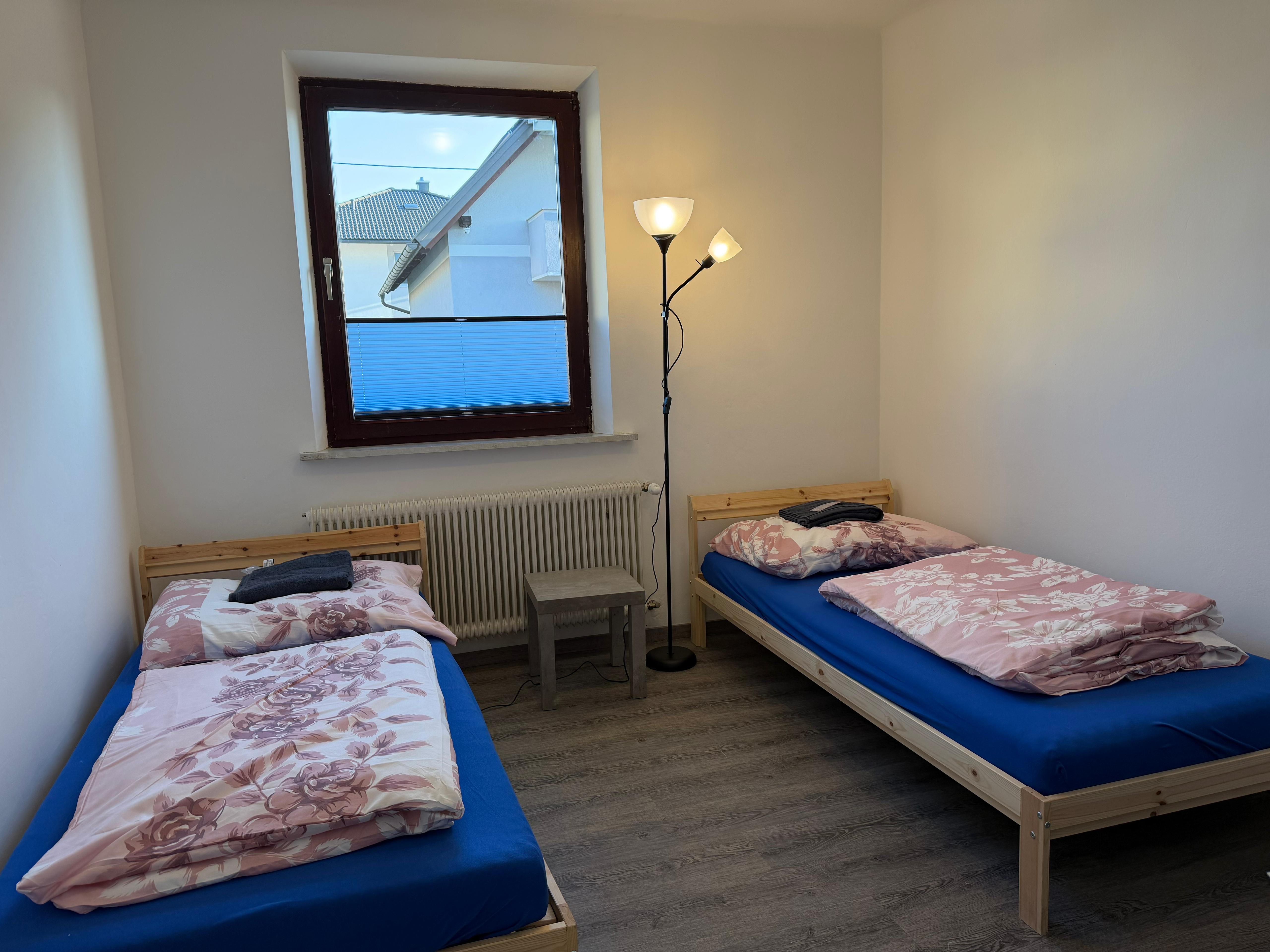 MonteurZimmer: Zimmer - Idyllisches Einfamilienhaus in Klagenfurt für Arbeiter oder Urlauber