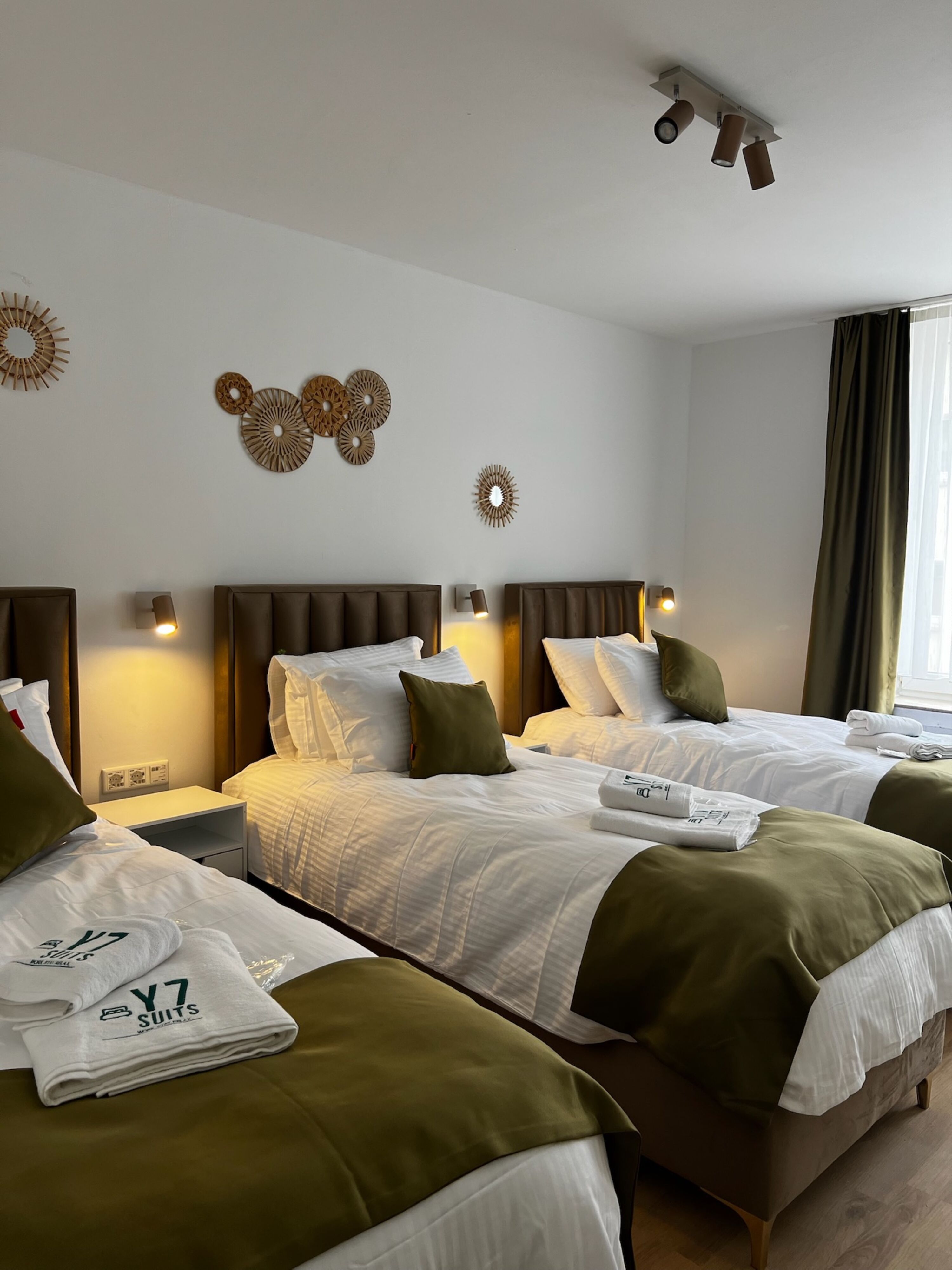 Monteur-Zimmer - Essen - Apartmenthaus in Essen mit 3 Ebenen und privatem Garten