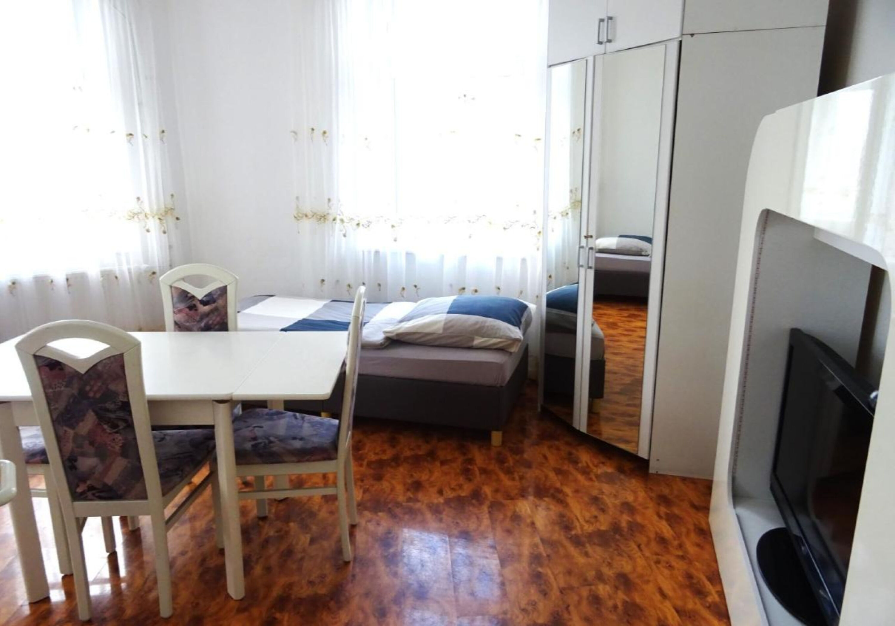 Monteur-Zimmer - Essen - Monteur-Ferien-Messewohnung