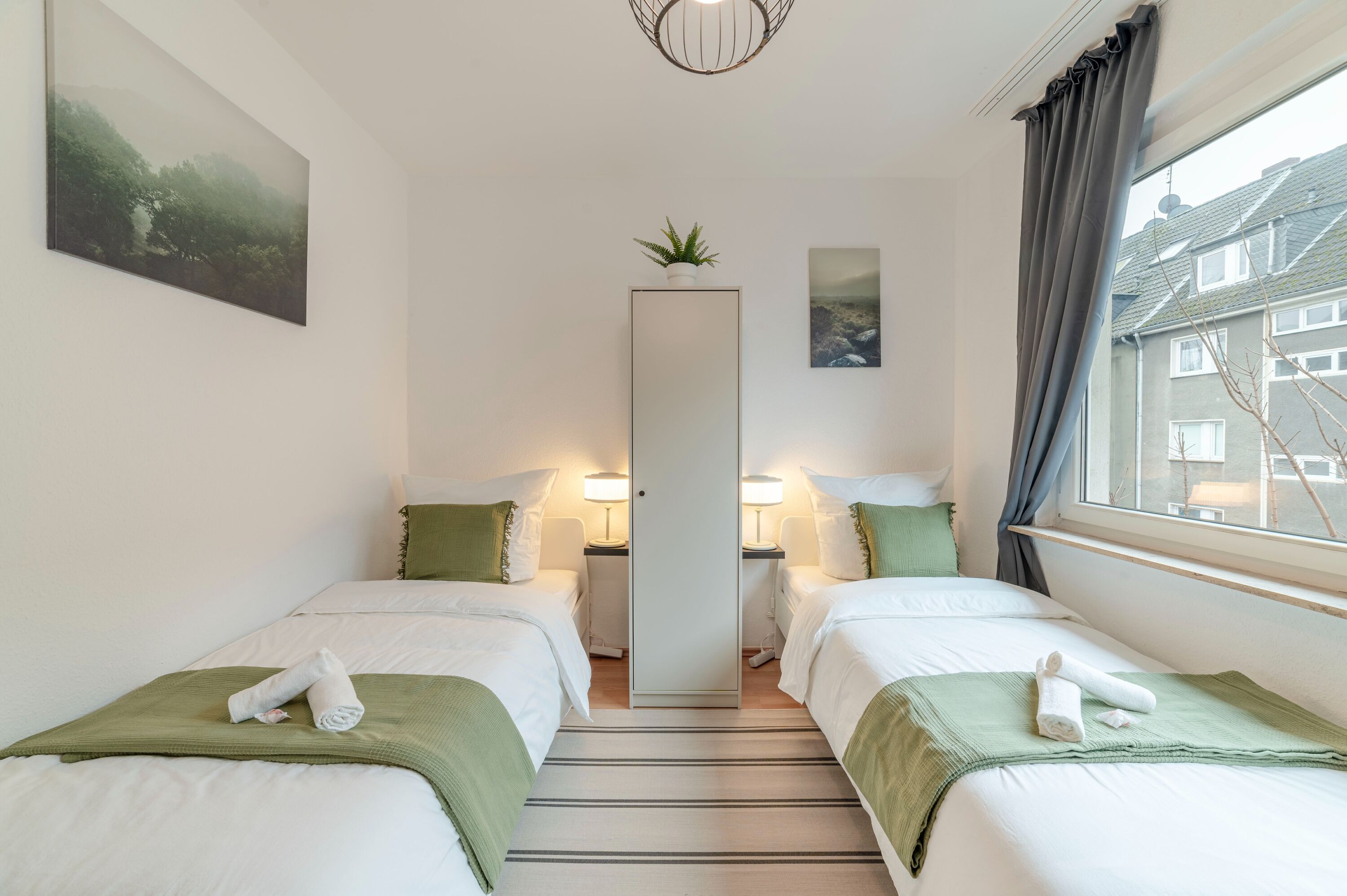 Monteur-Zimmer - Essen - SpaceStays Monteur Smart TV Küche Zentral!