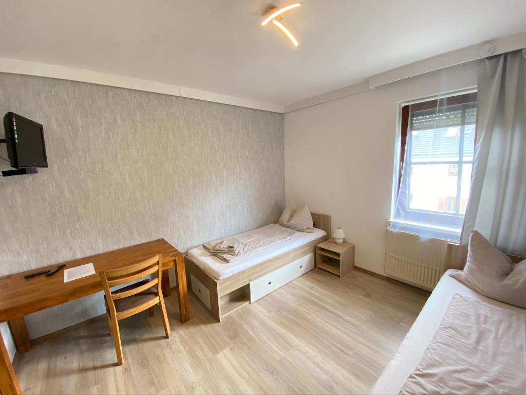 Monteur-Zimmer - Preis pro Nacht - Klettendorf - Pension Günther