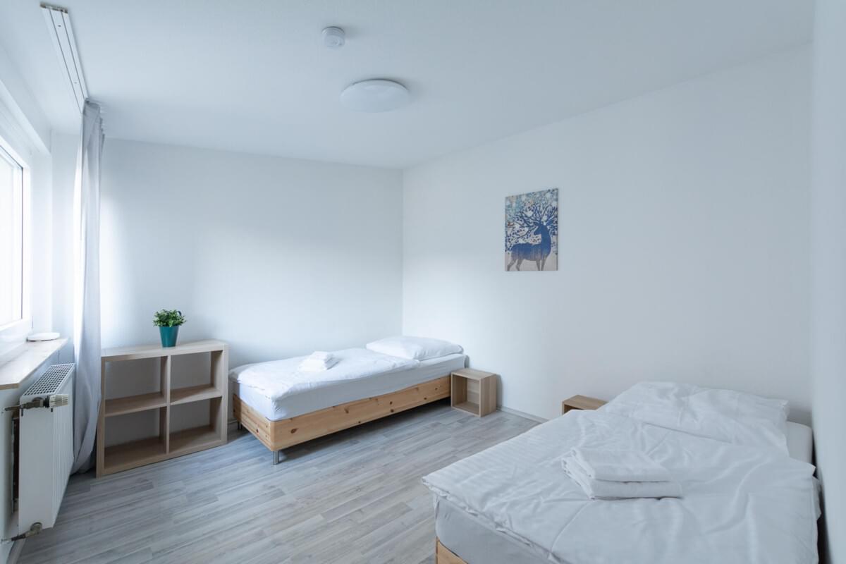 Monteur-Zimmer - Essen - Große benachbarte Monteurwohnungen für Gruppen / Teams