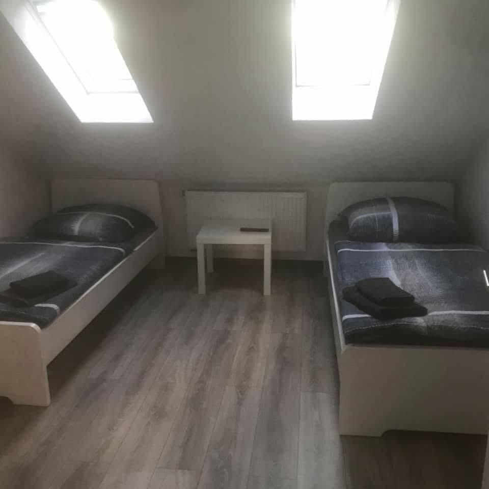 MonteurZimmer: Monteur- & Messewohnungen Duisburg-Süd