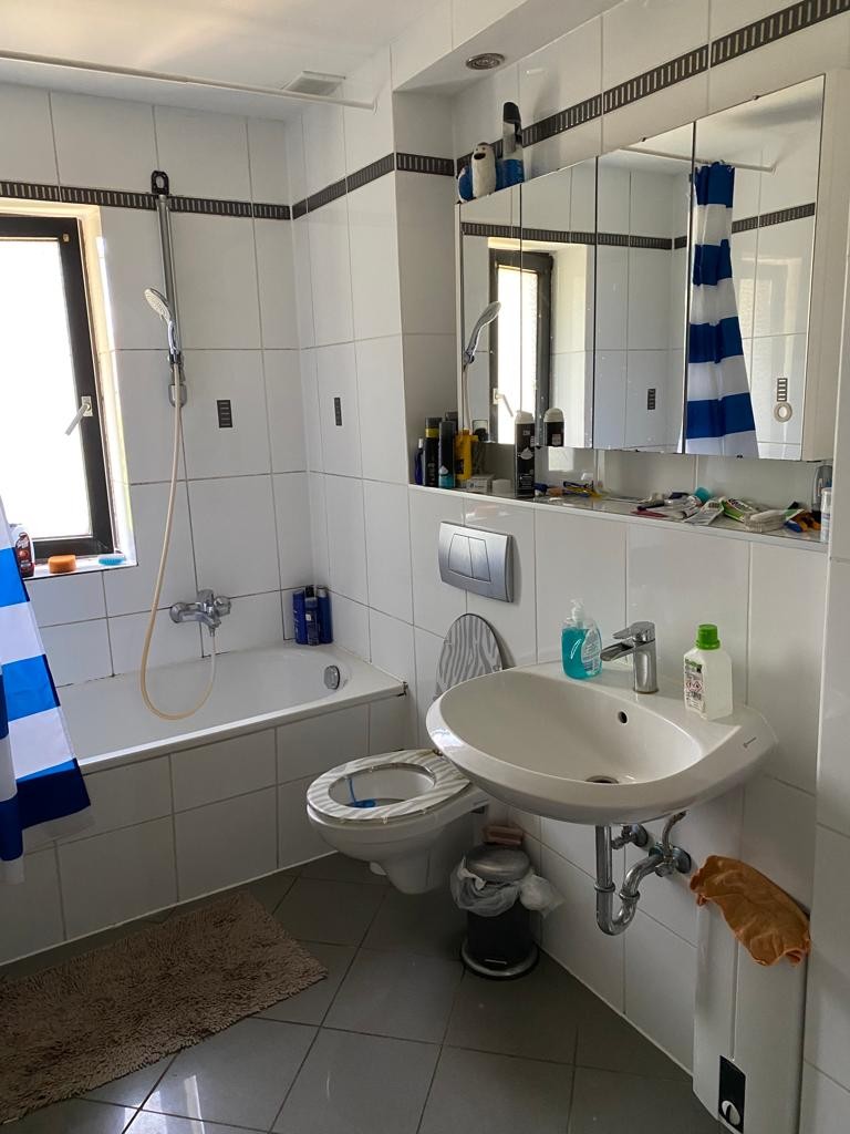 Monteur-Zimmer - Düsseldorf - Monteurzimmer Donarski Neuss Düsseldorf.Mindestaufenthaltsdauer 7Tage