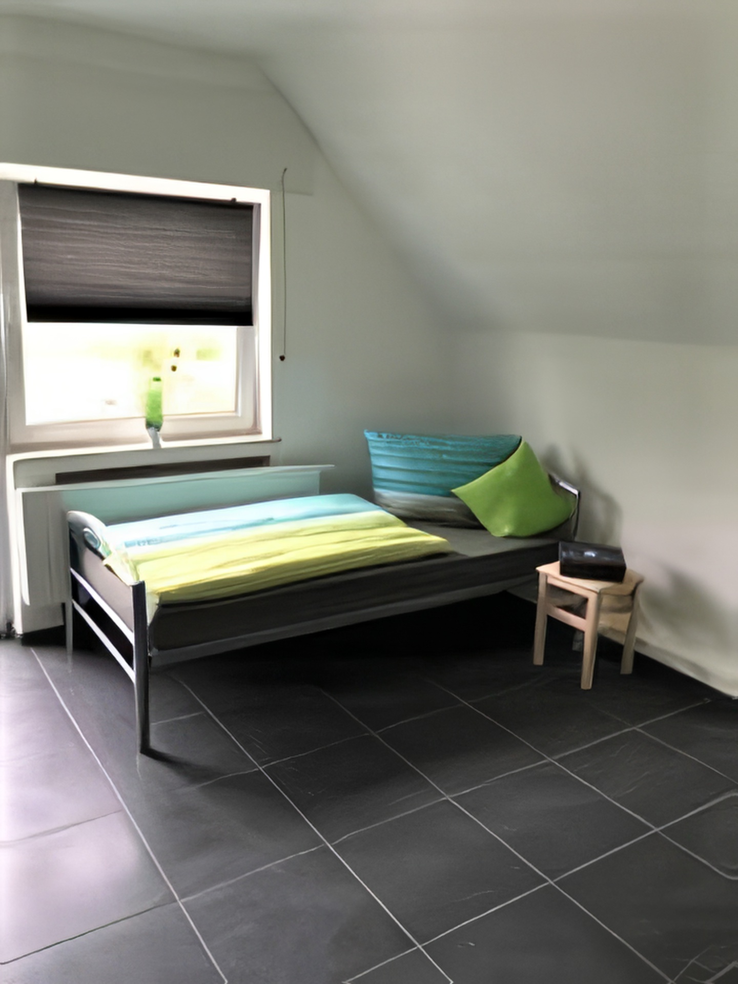 Monteur-Zimmer - Düsseldorf - Zimmervermietung Becker